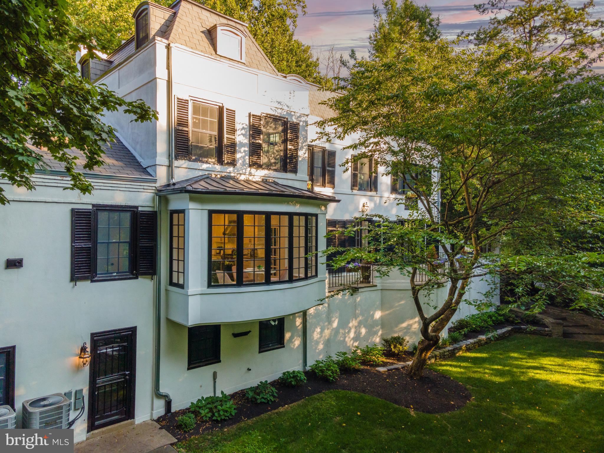 CHESTNUT HILL - Residential