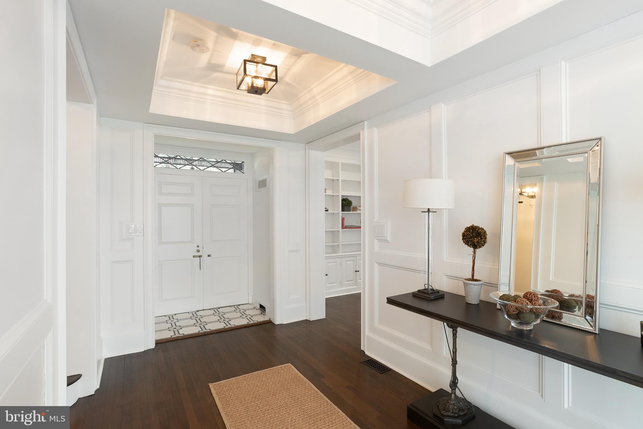 CHESTNUT HILL - Residential