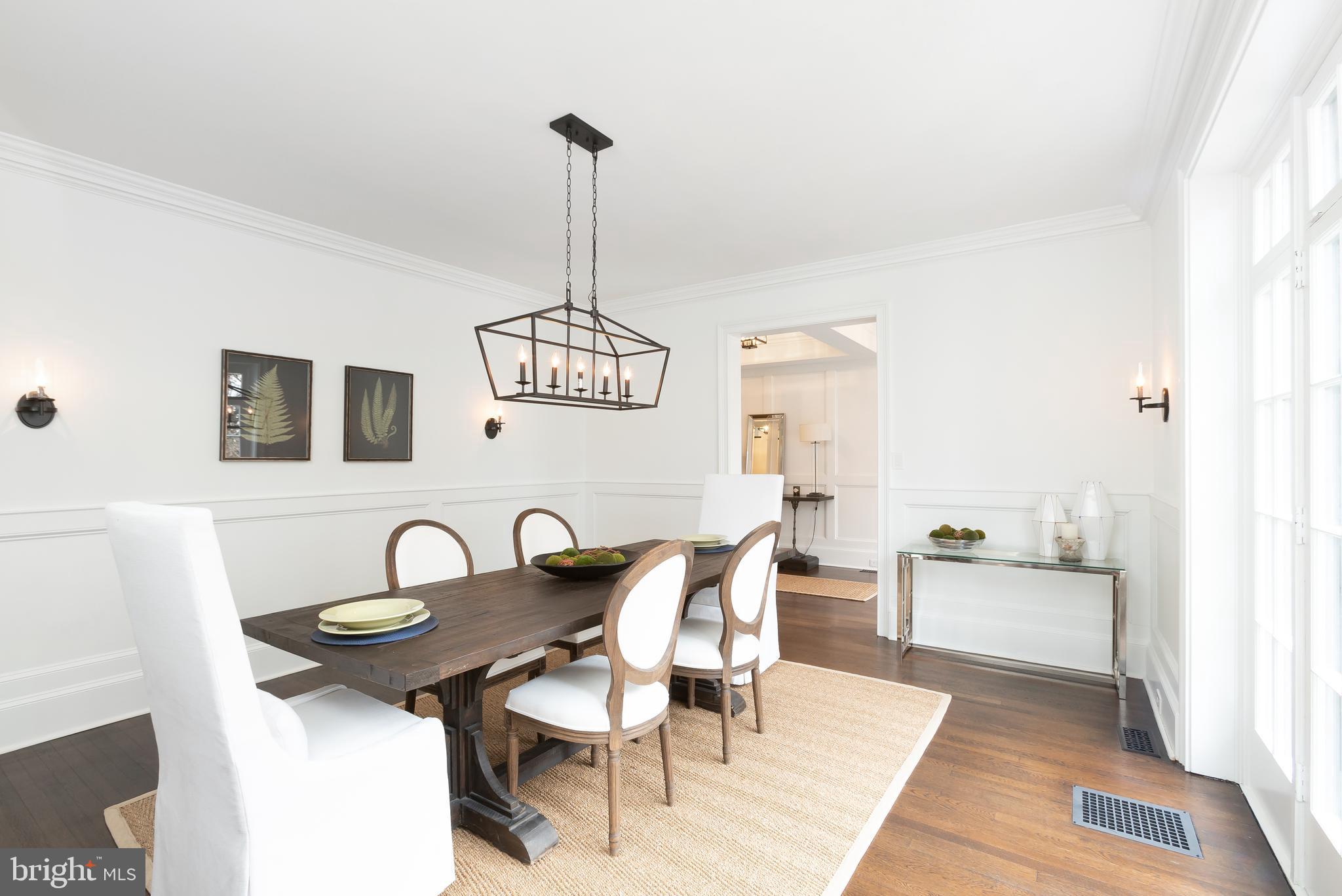 CHESTNUT HILL - Residential