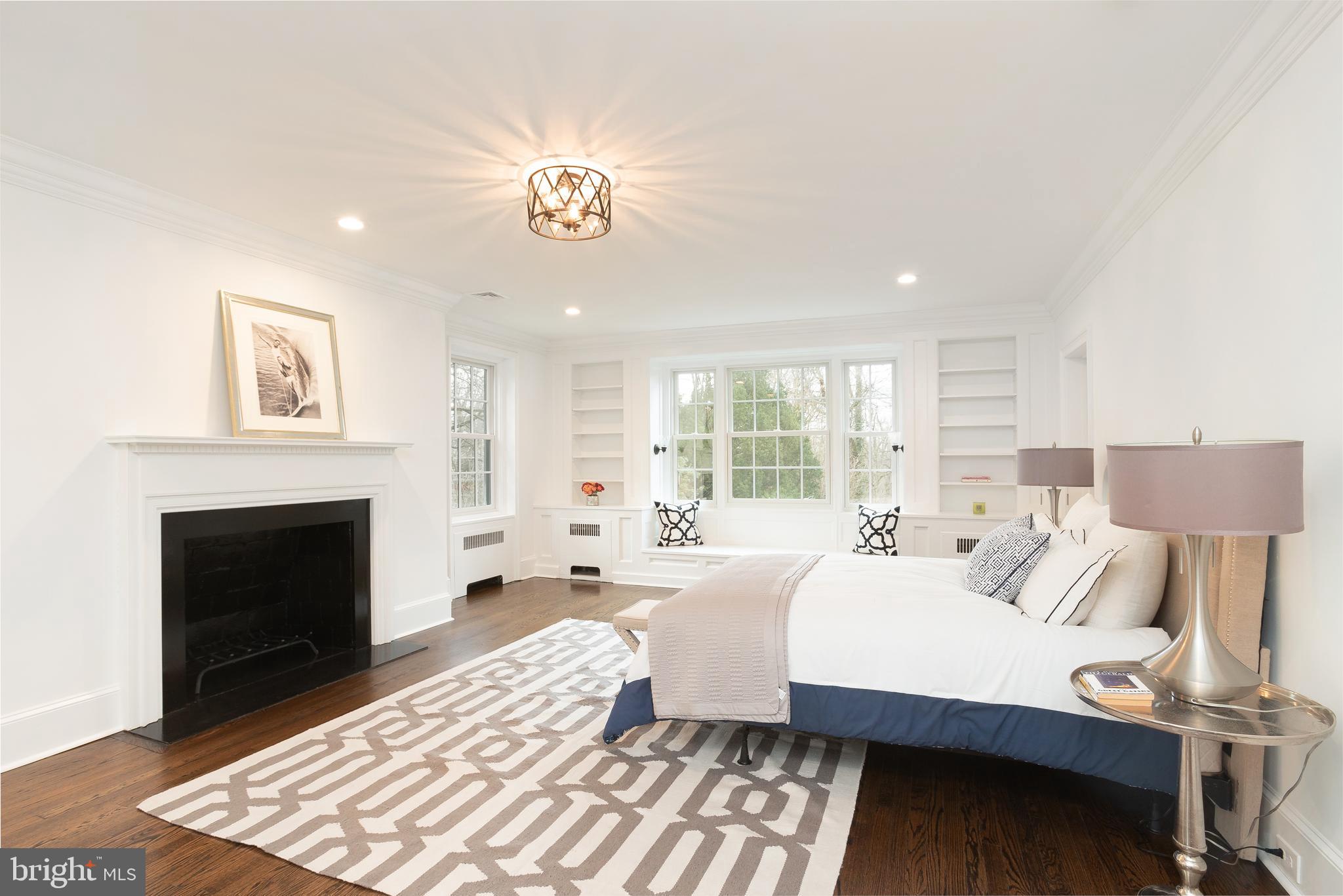 CHESTNUT HILL - Residential