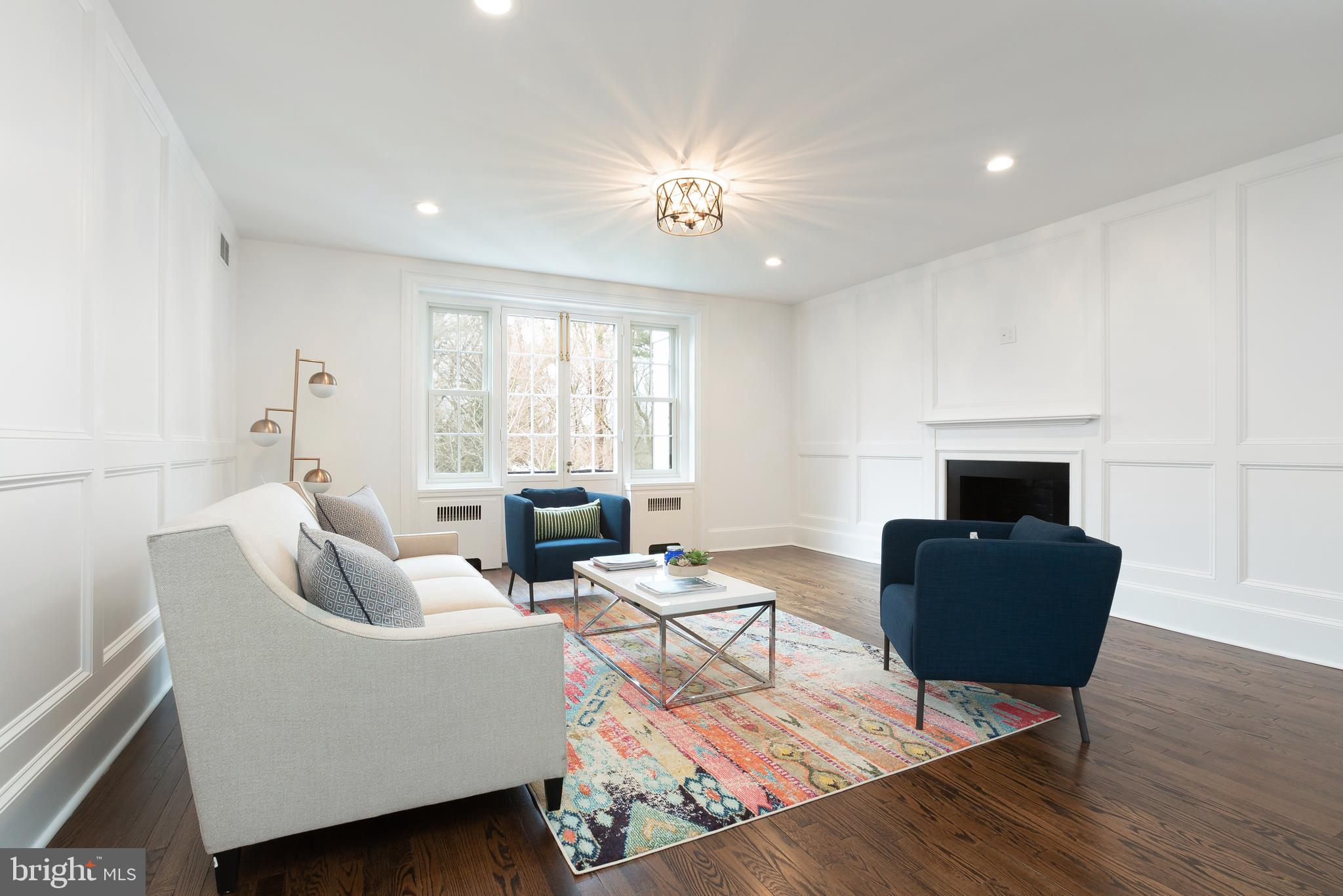 CHESTNUT HILL - Residential