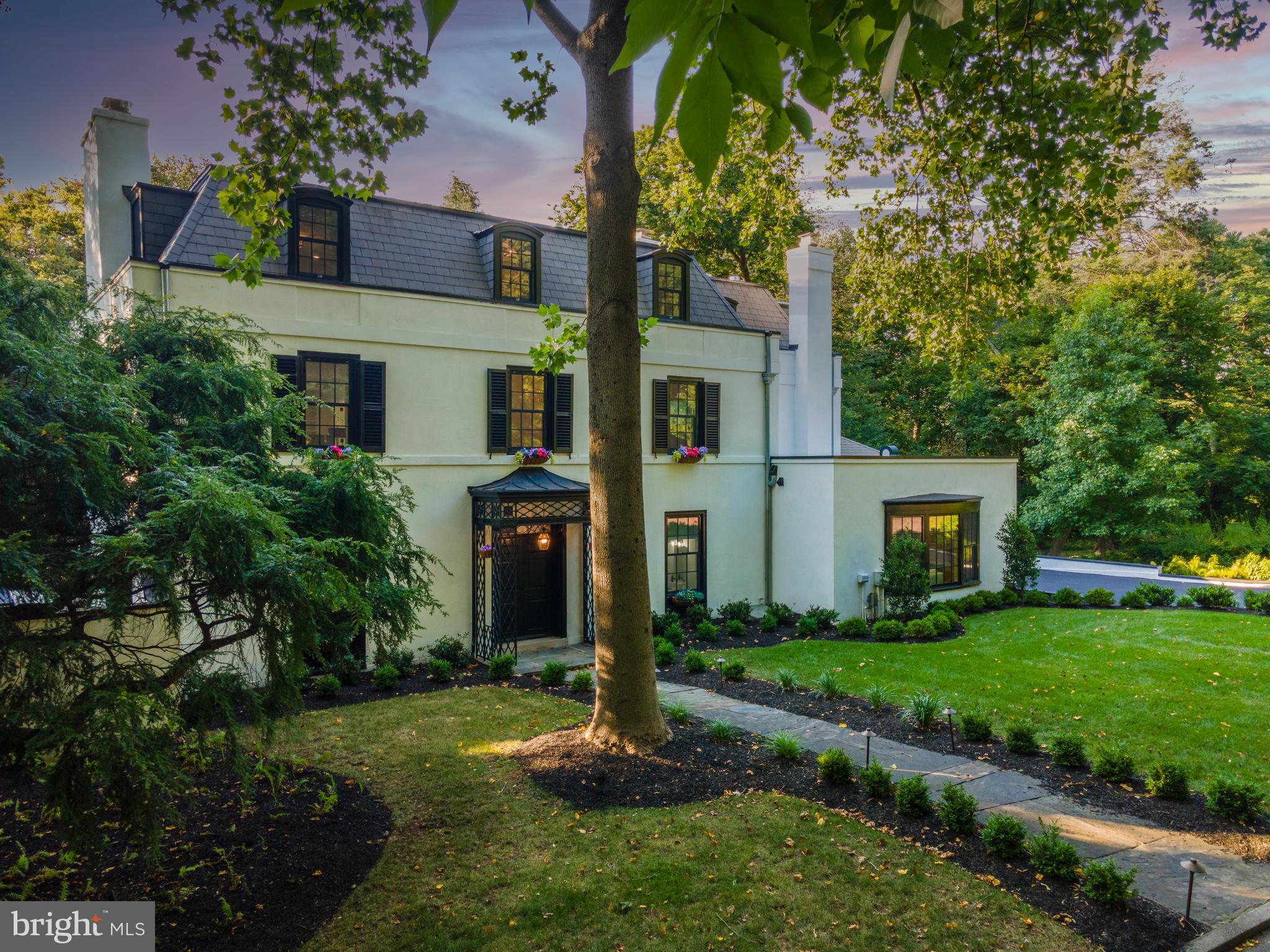 CHESTNUT HILL - Residential