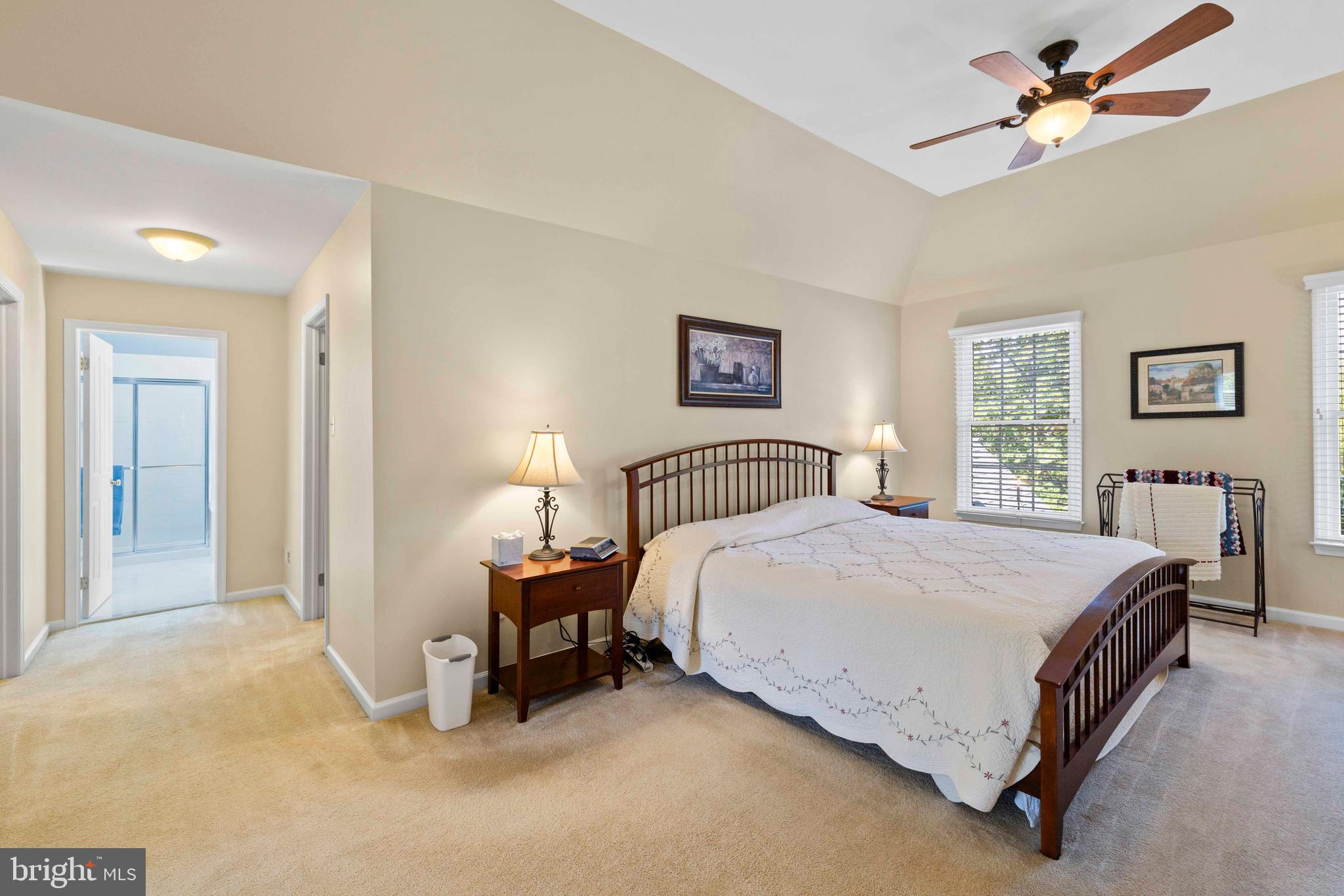 KINGSTON KNOLL - Residential