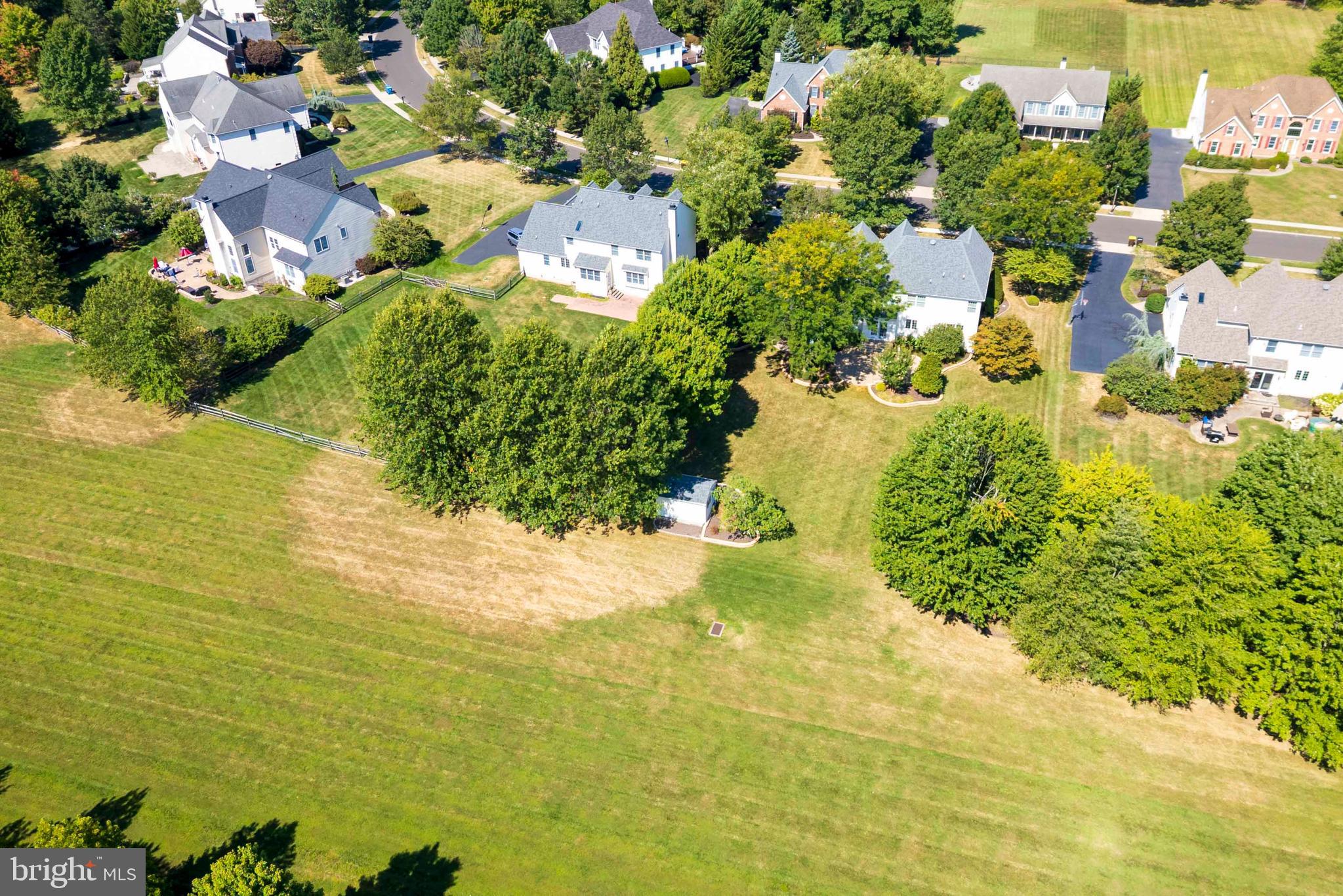 KINGSTON KNOLL - Residential