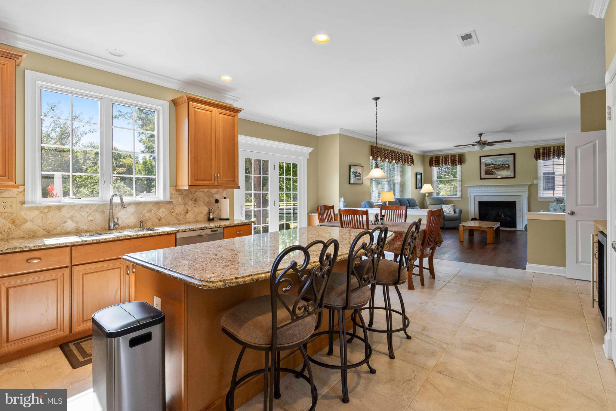 KINGSTON KNOLL - Residential