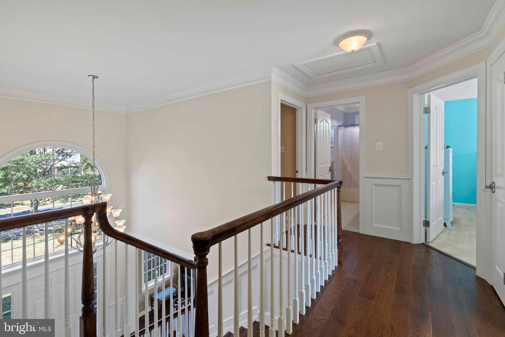 KINGSTON KNOLL - Residential