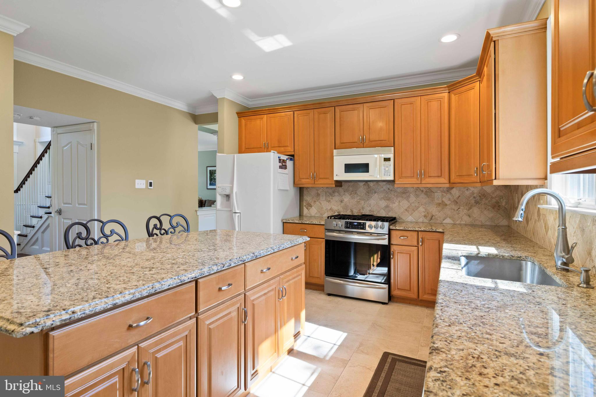 KINGSTON KNOLL - Residential