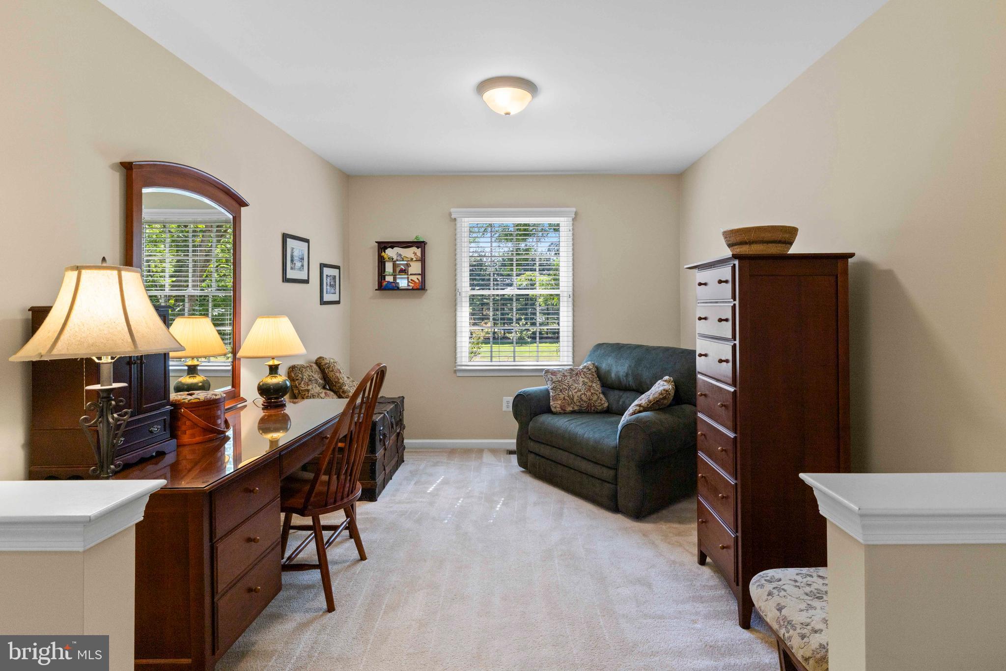 KINGSTON KNOLL - Residential