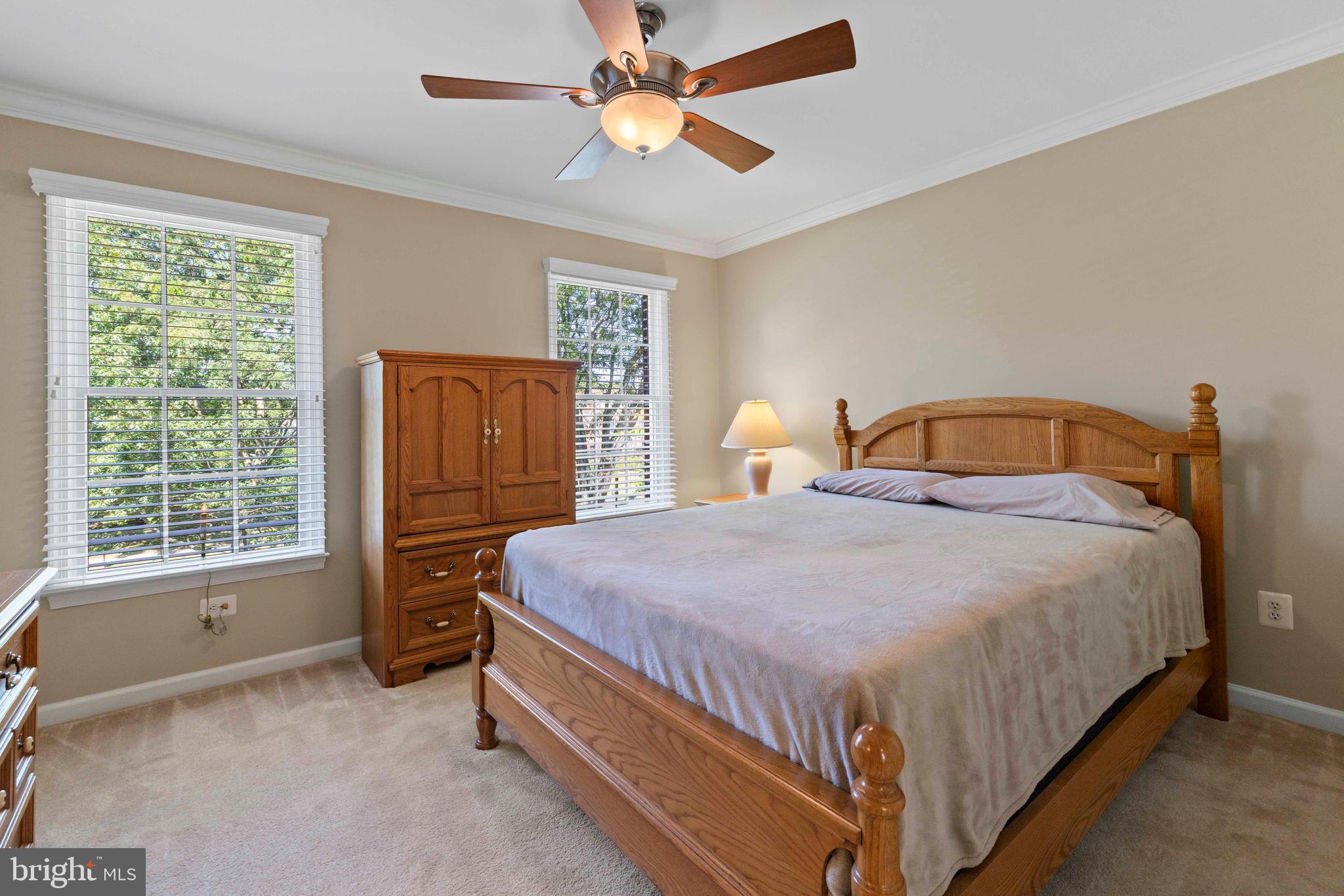 KINGSTON KNOLL - Residential