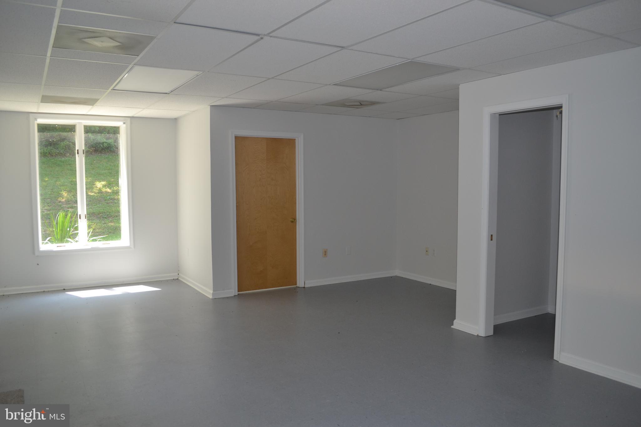 2425 SOLOMONS ISLAND ROAD