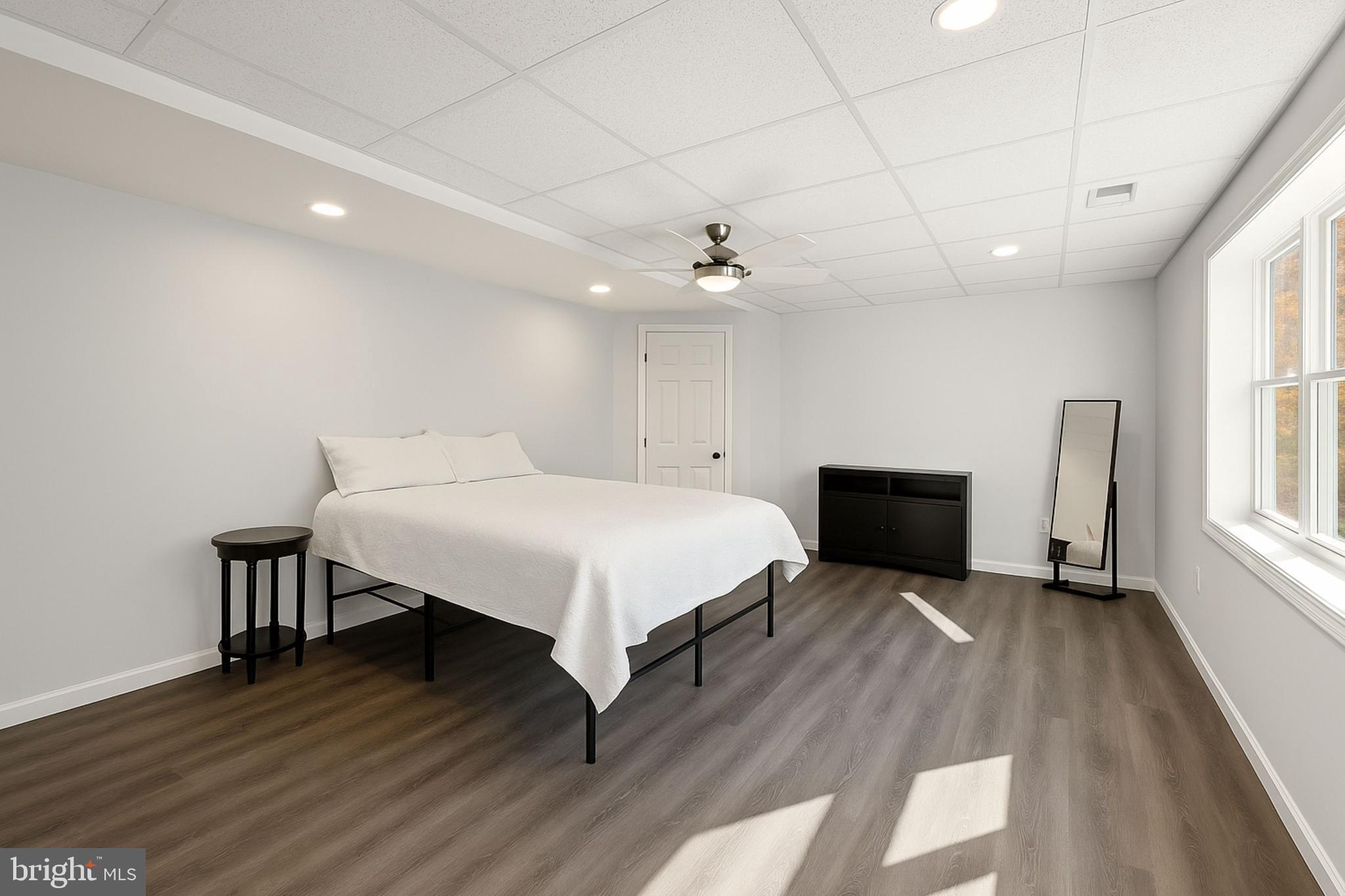 MILE RIDGE ESTATES - Residential