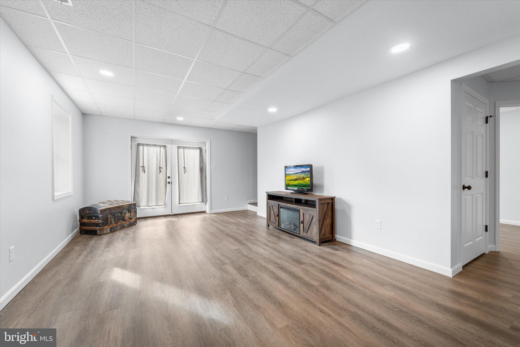 MILE RIDGE ESTATES - Residential