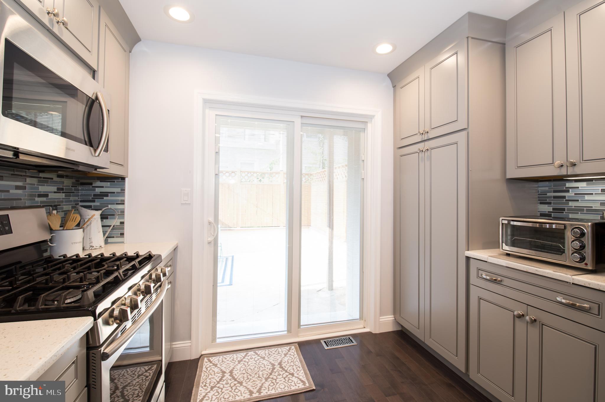 SPRING GARDEN - Residential