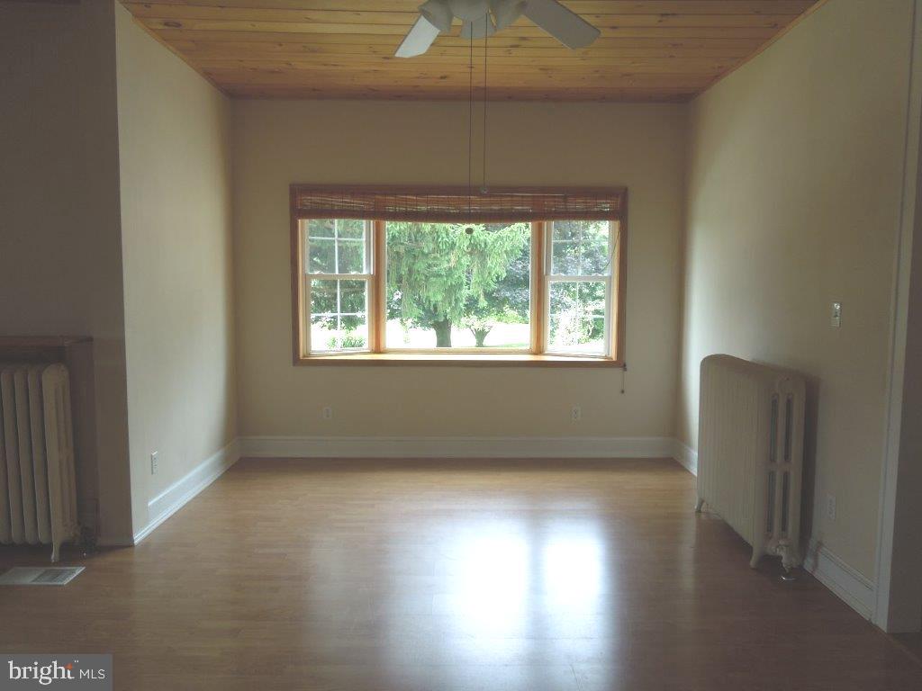 HIGHMOUNT - Residential