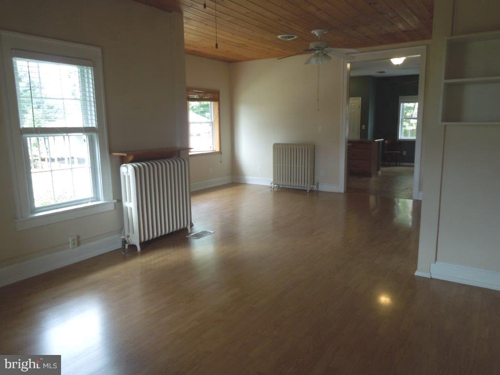 HIGHMOUNT - Residential