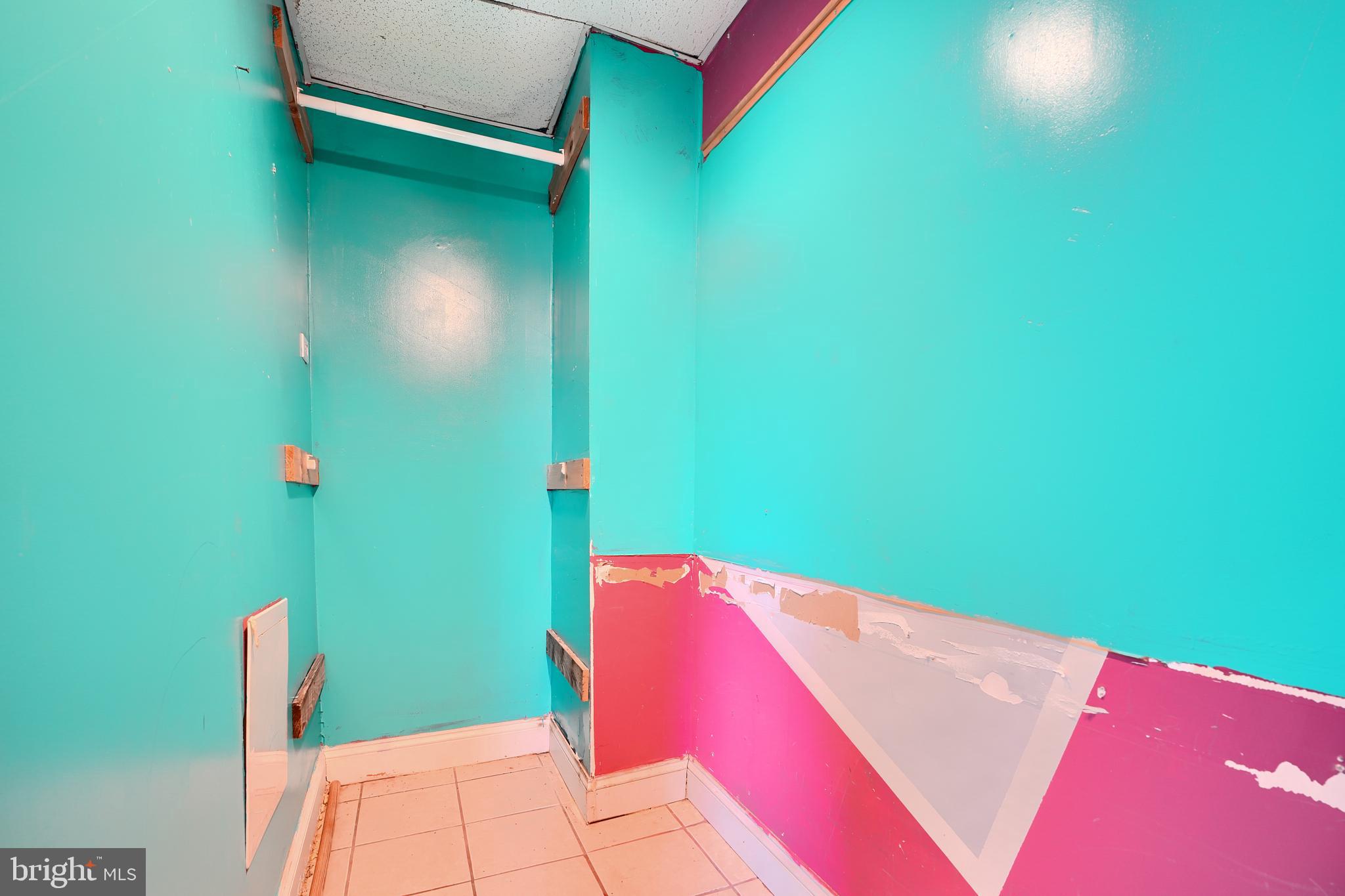 CHARLES VILLAGE - Residential Income