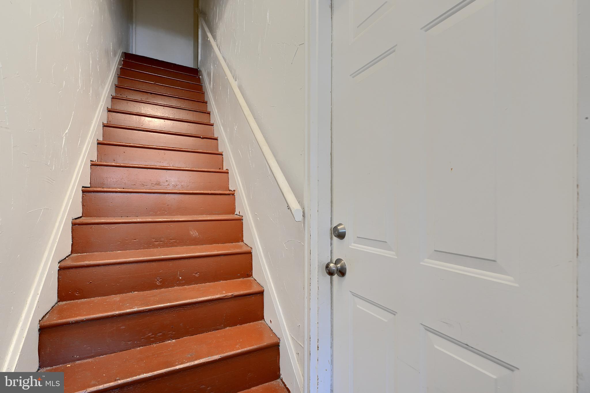 CHARLES VILLAGE - Residential Income