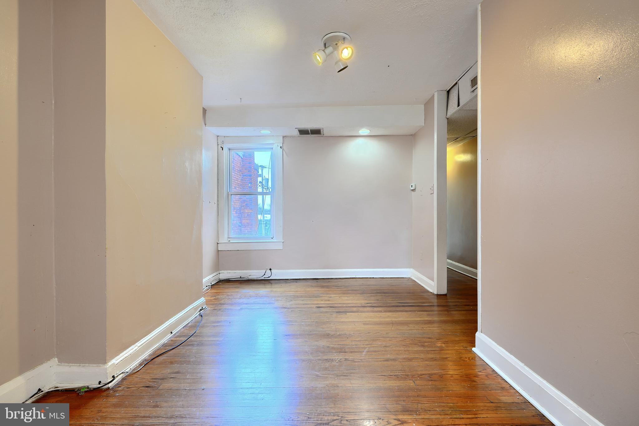 CHARLES VILLAGE - Residential Income