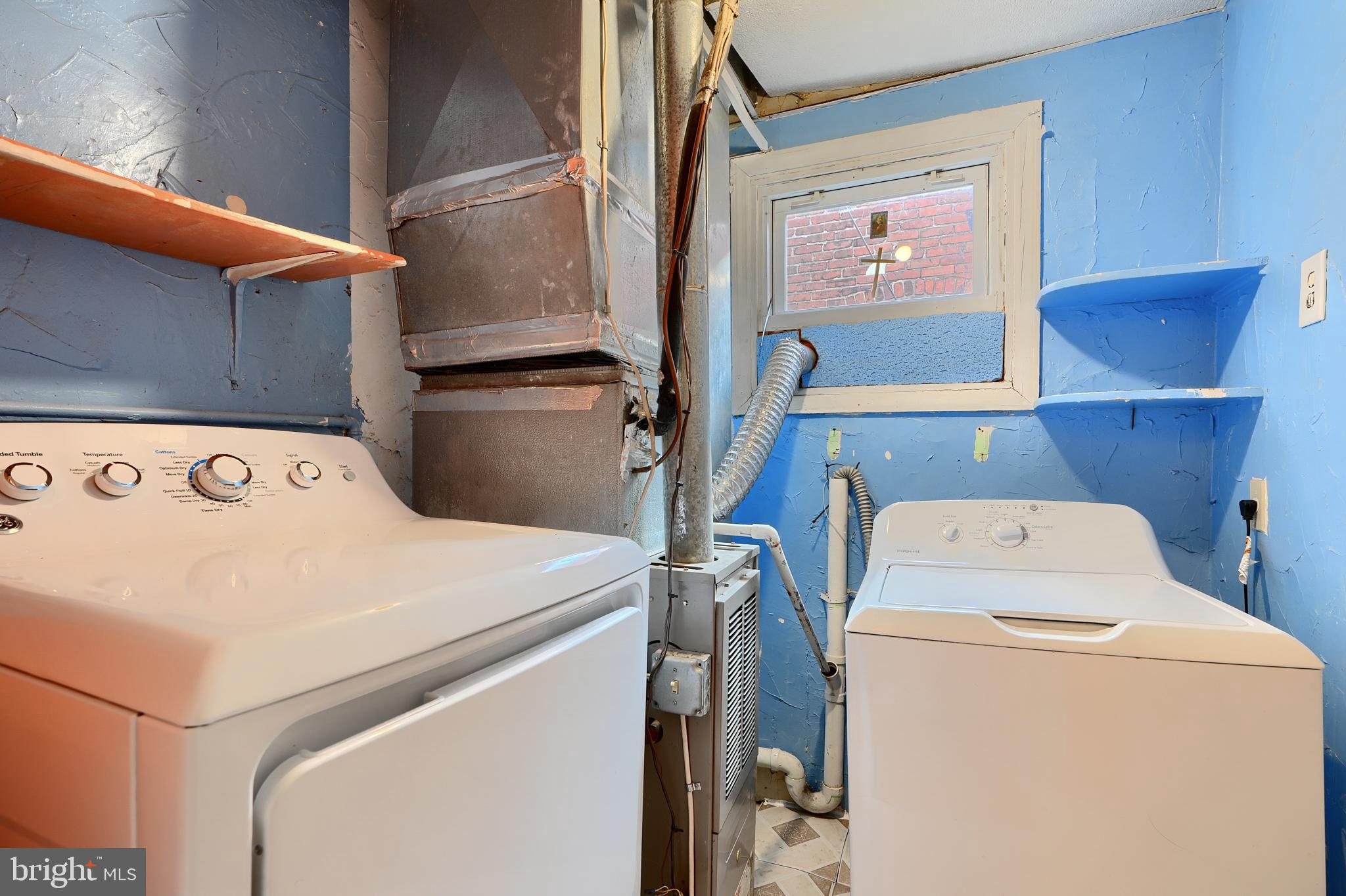 CHARLES VILLAGE - Residential Income