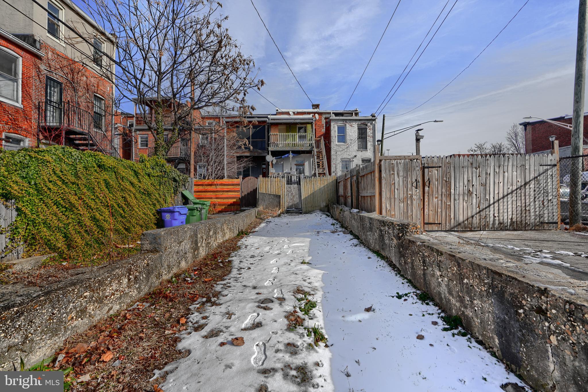 CHARLES VILLAGE - Residential Income