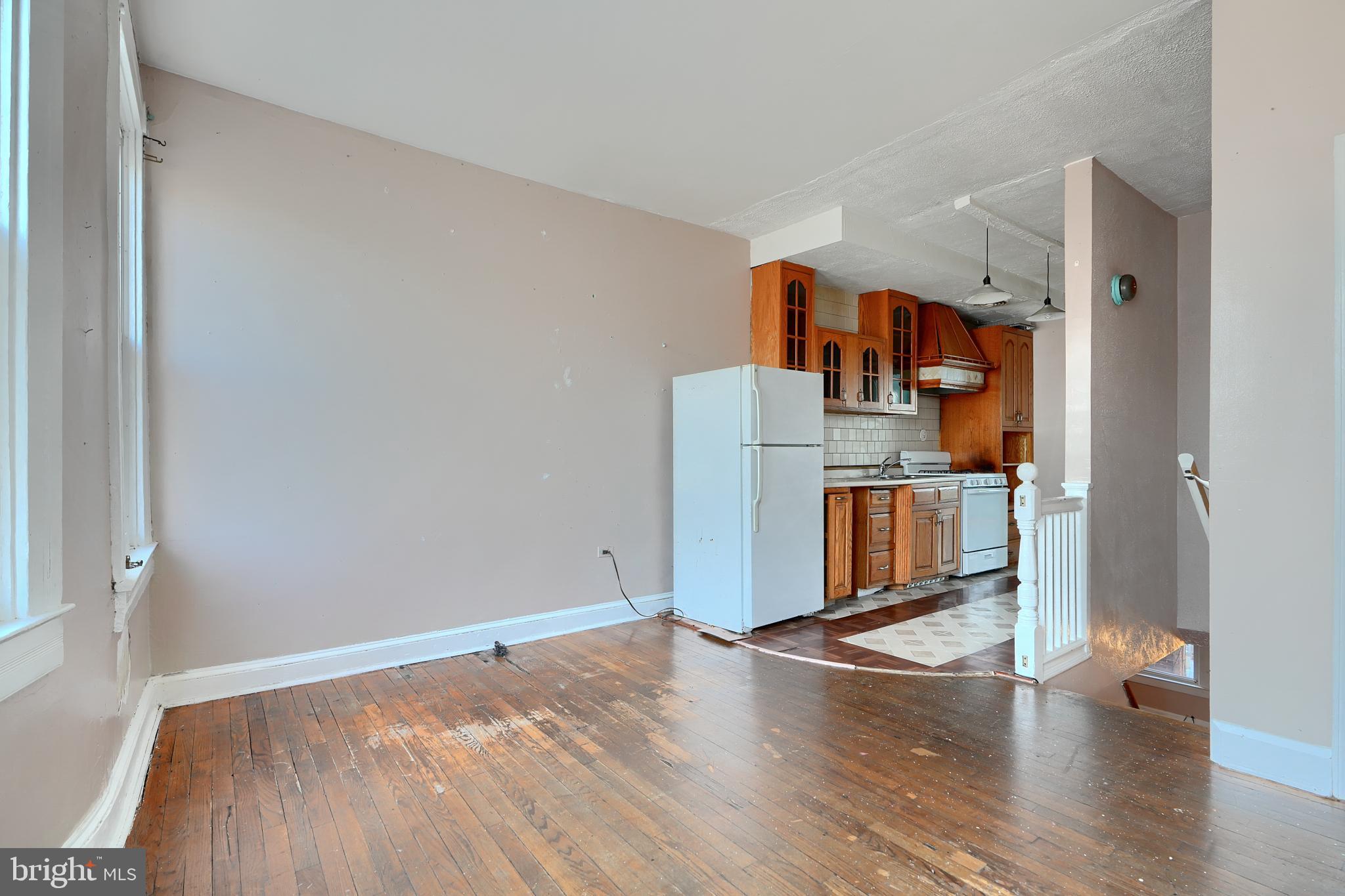 CHARLES VILLAGE - Residential Income