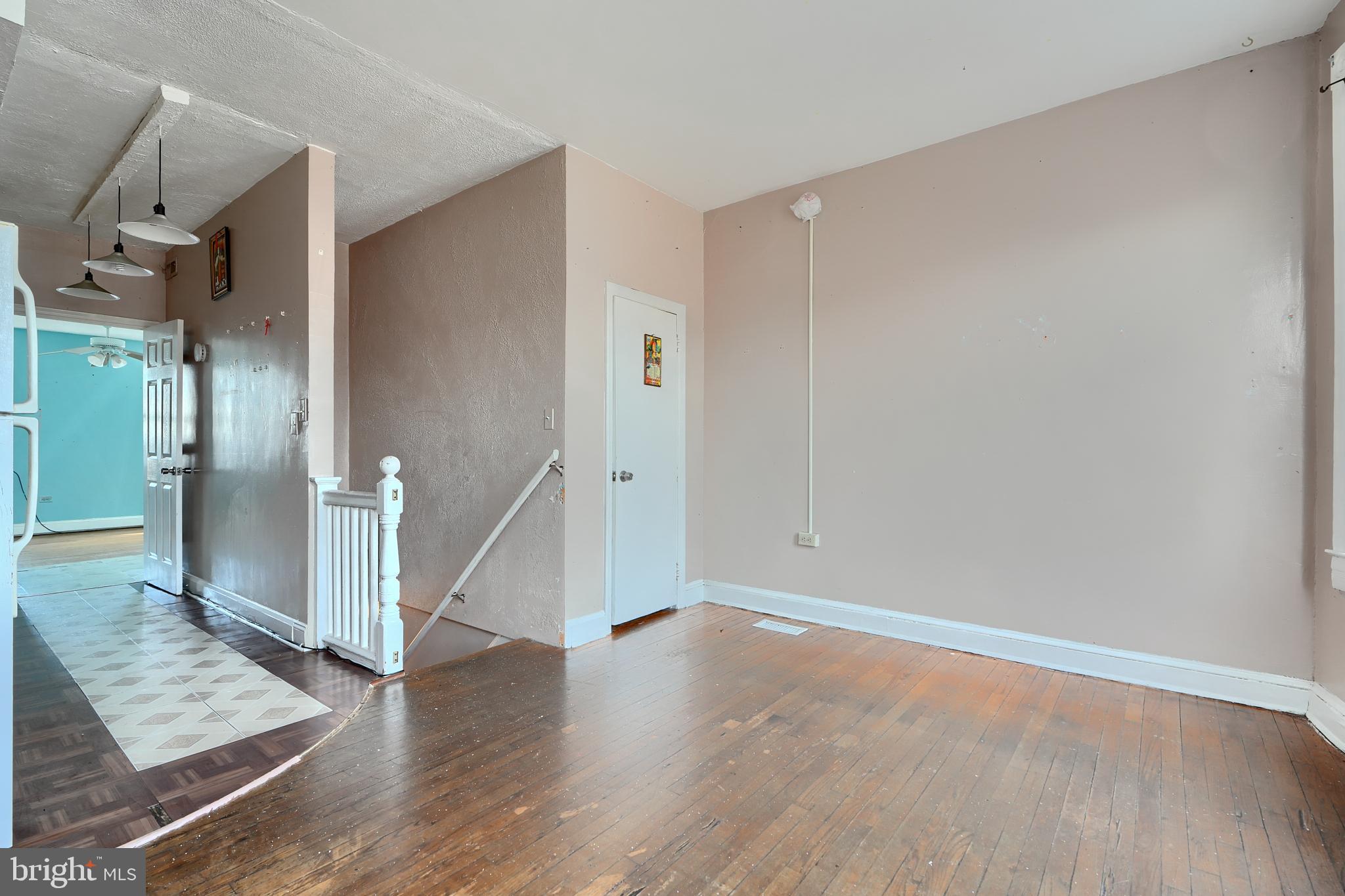 CHARLES VILLAGE - Residential Income