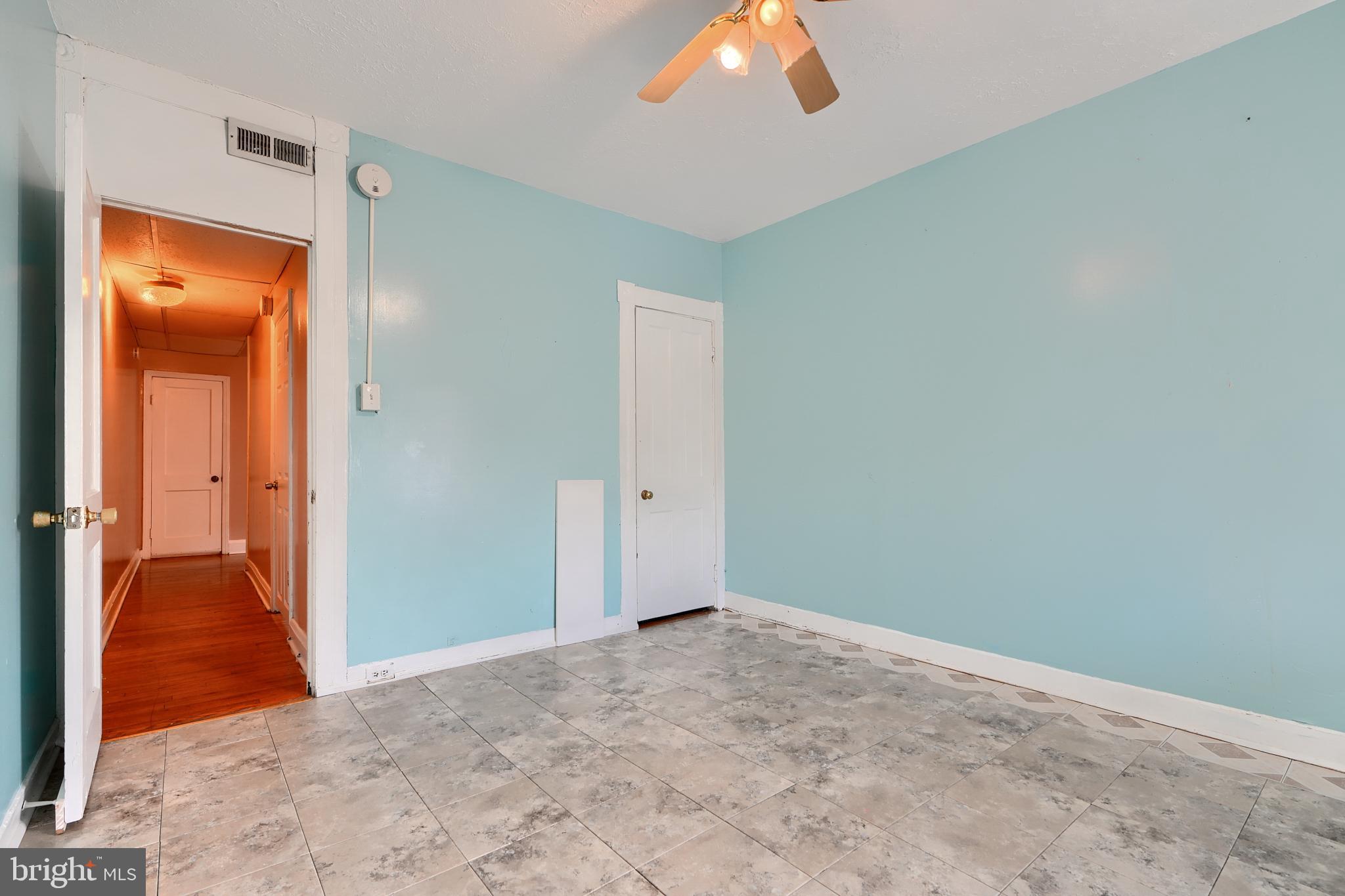 CHARLES VILLAGE - Residential Income