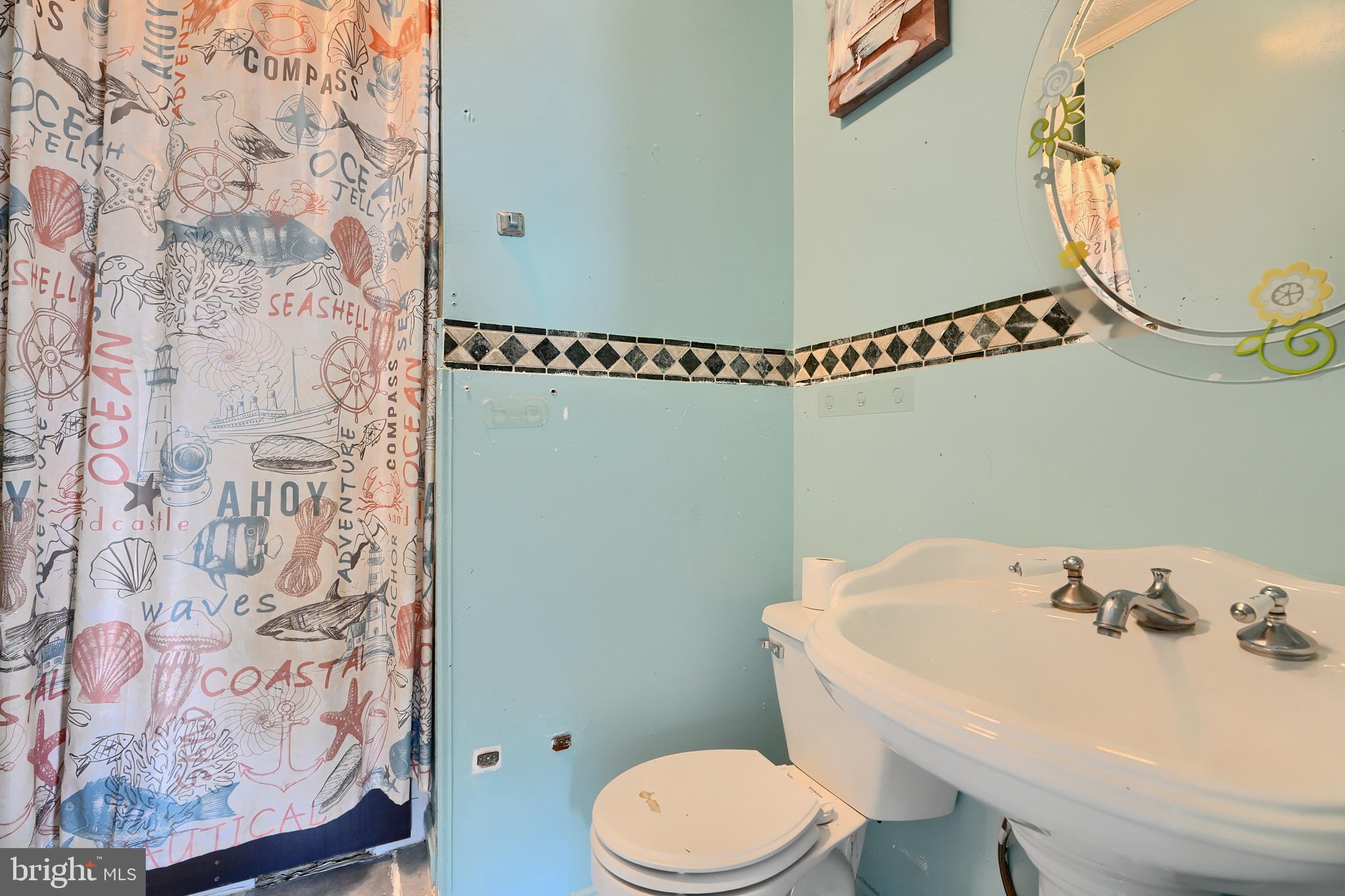 CHARLES VILLAGE - Residential Income