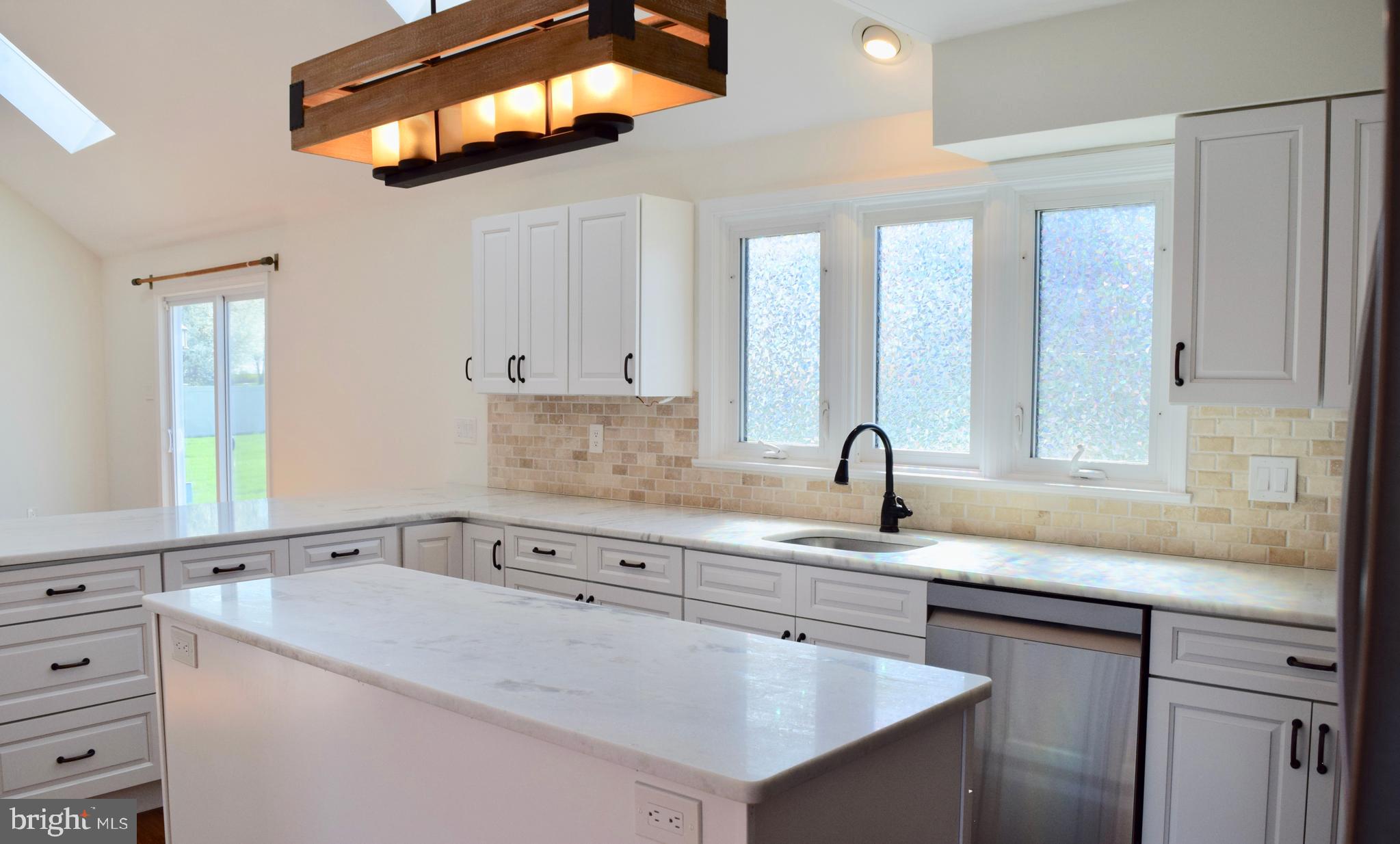 MEADOW WOODS - Residential