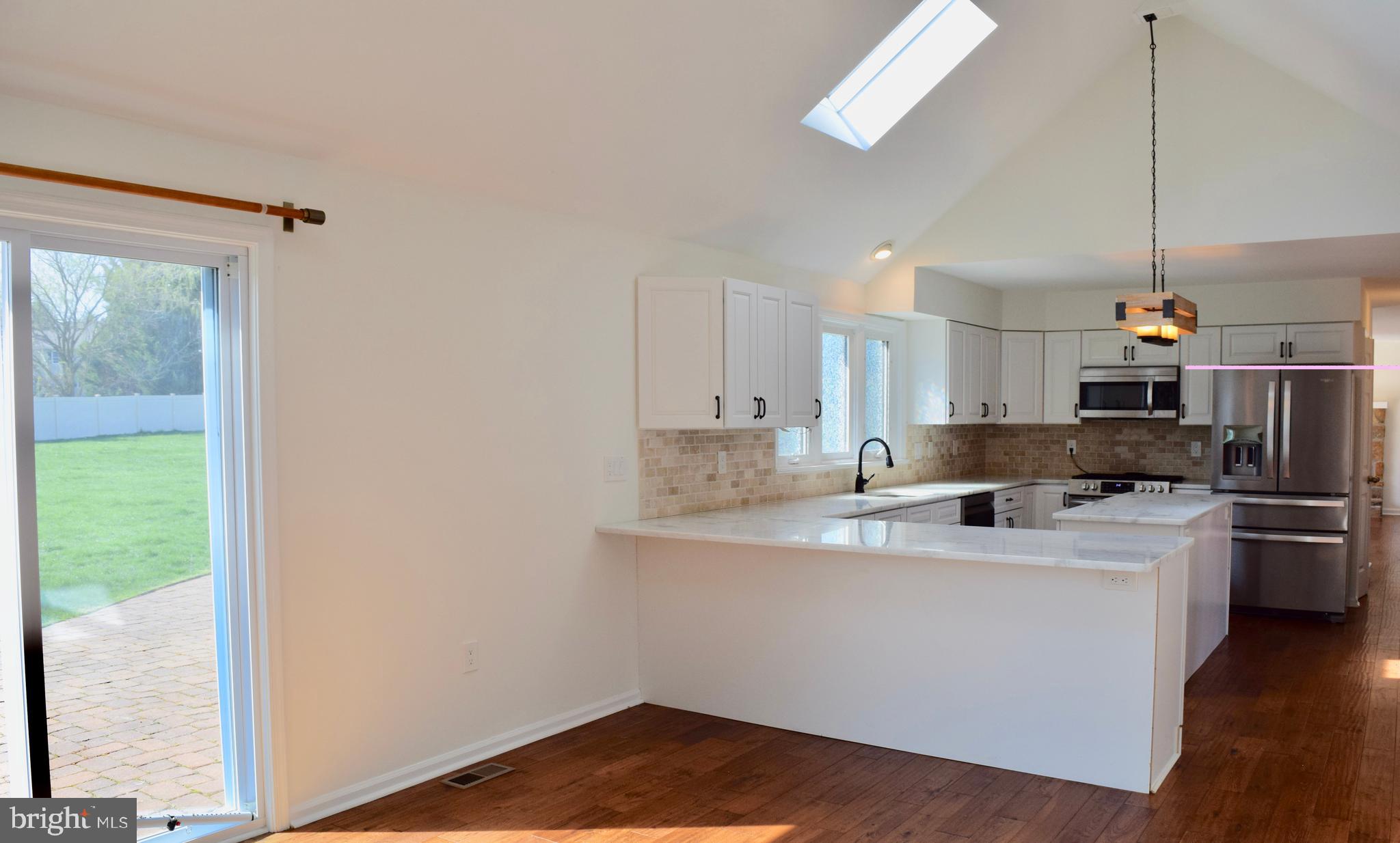 MEADOW WOODS - Residential