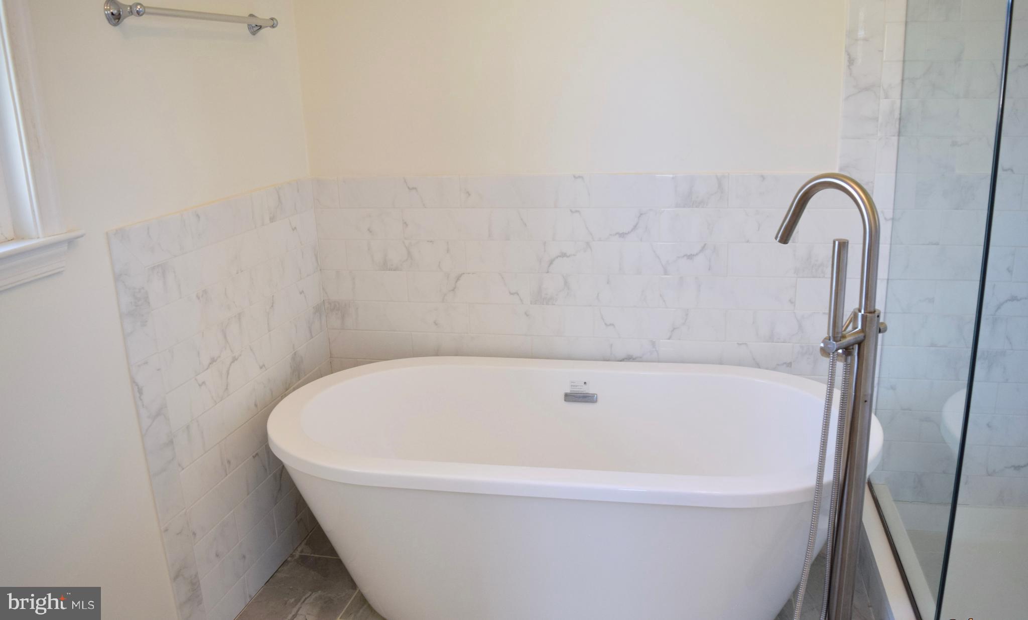 MEADOW WOODS - Residential