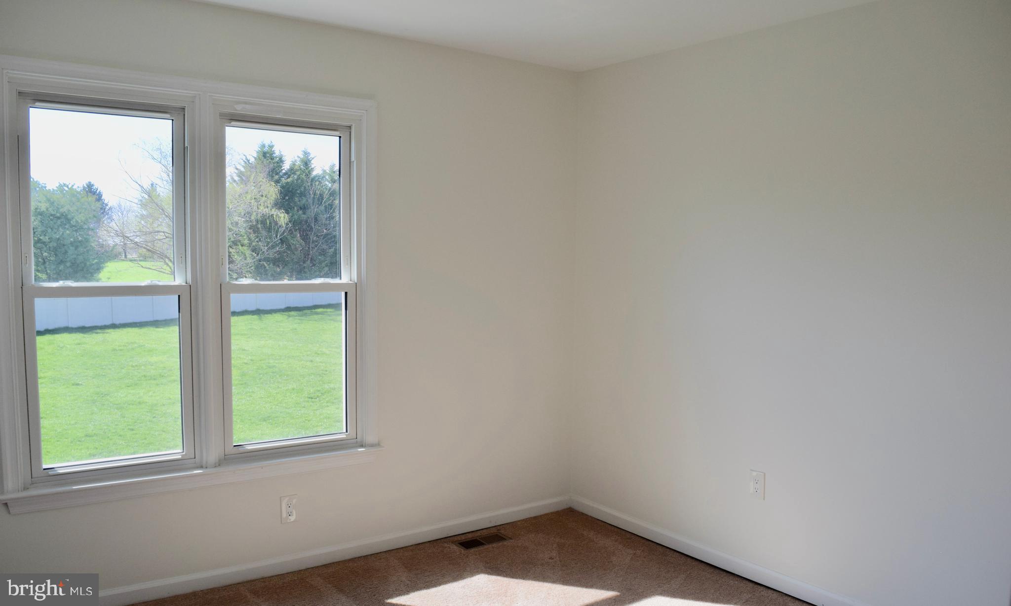 MEADOW WOODS - Residential