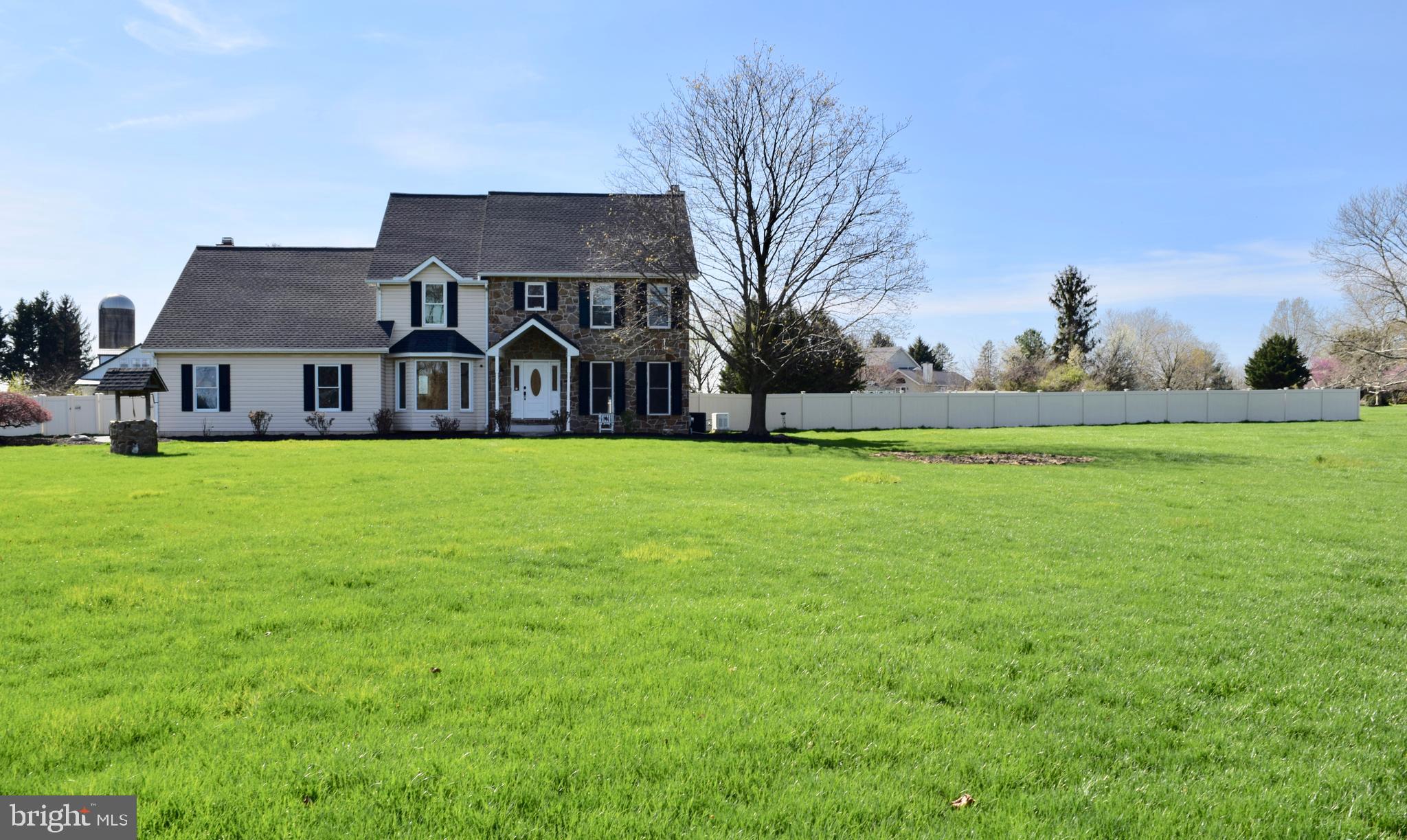 MEADOW WOODS - Residential