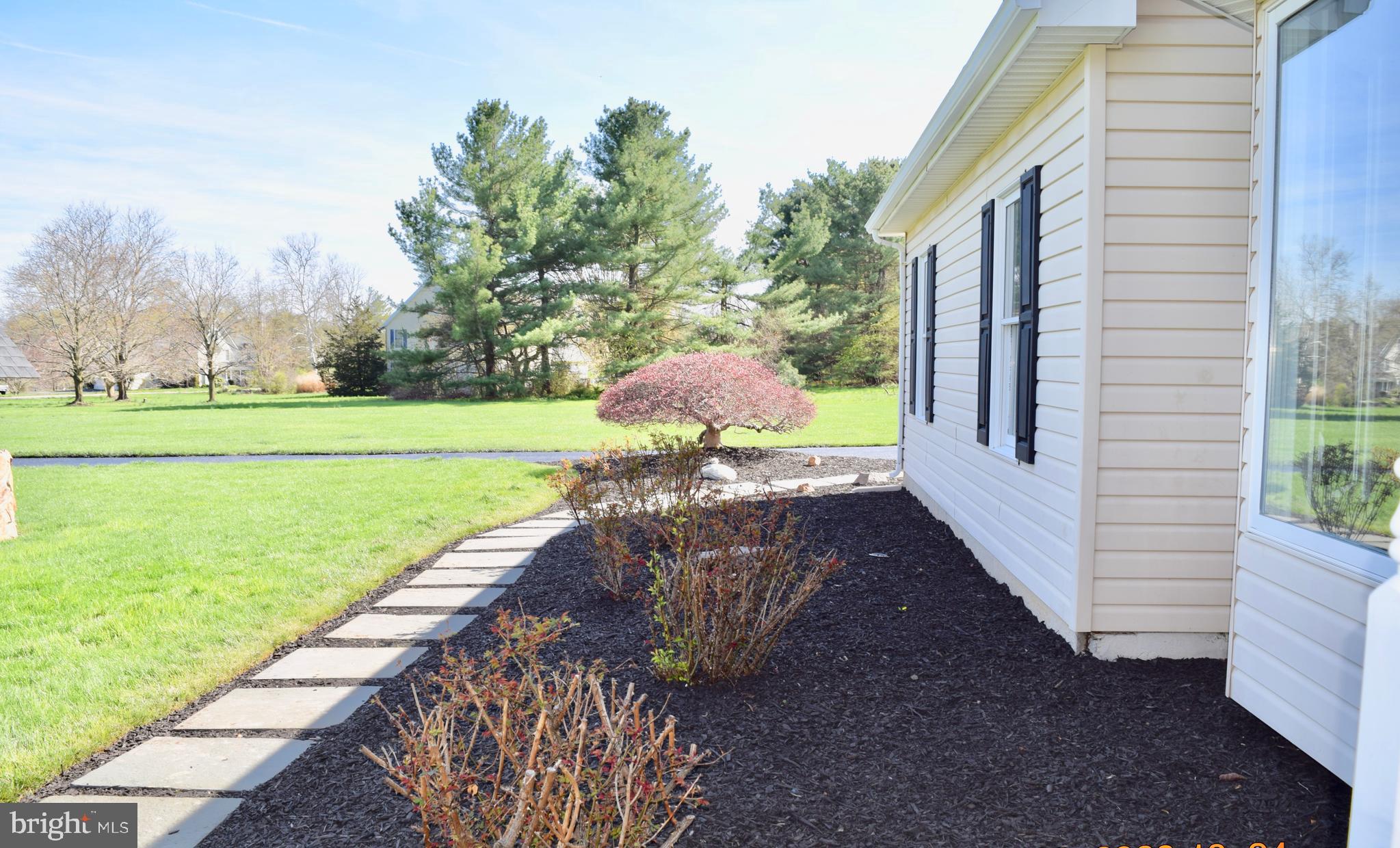 MEADOW WOODS - Residential