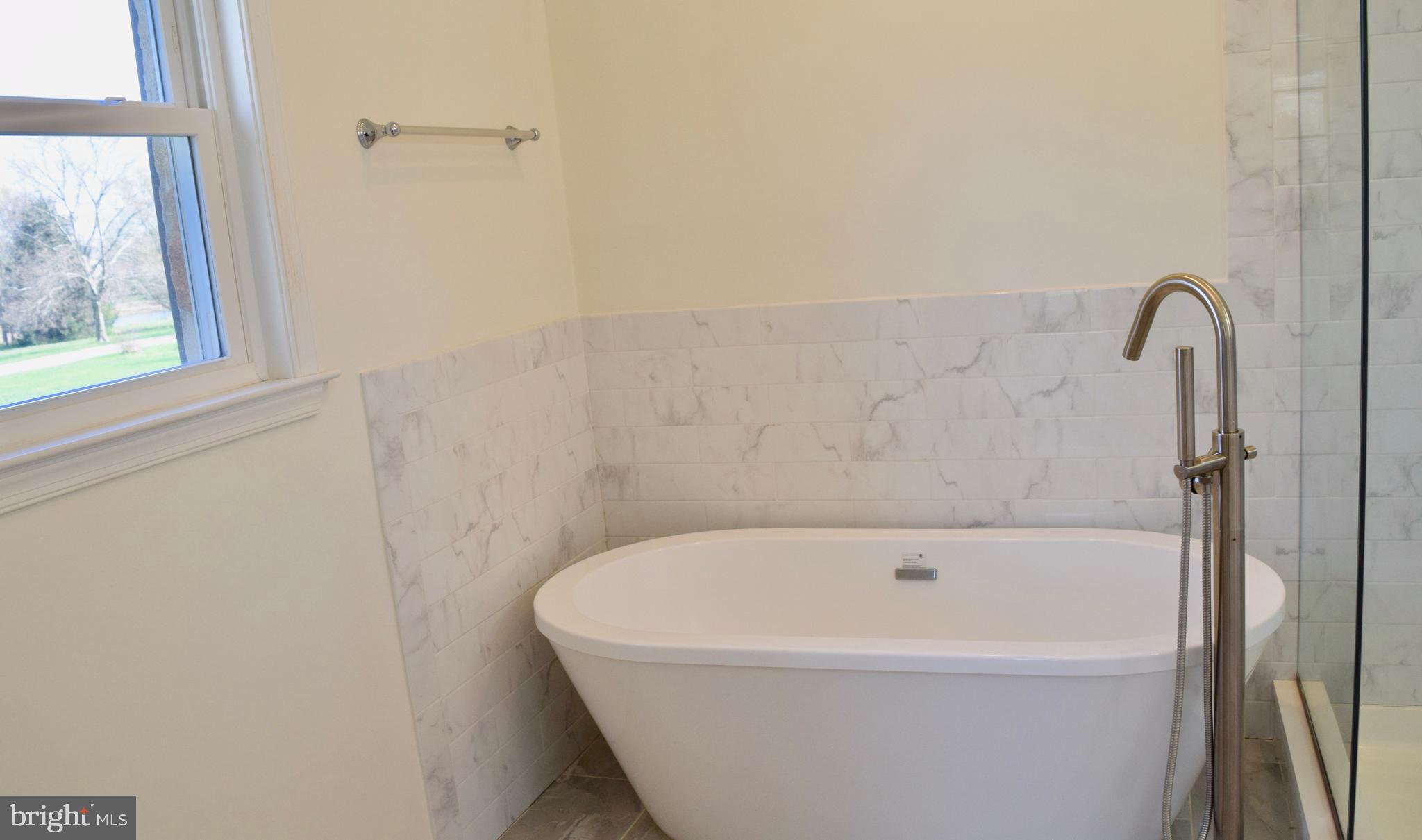 MEADOW WOODS - Residential