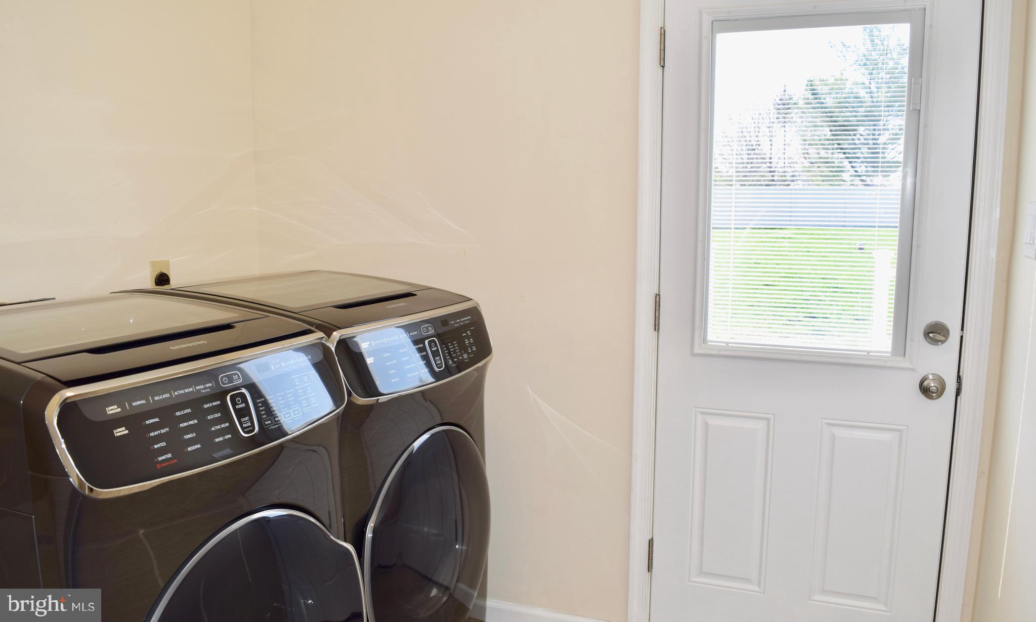 MEADOW WOODS - Residential