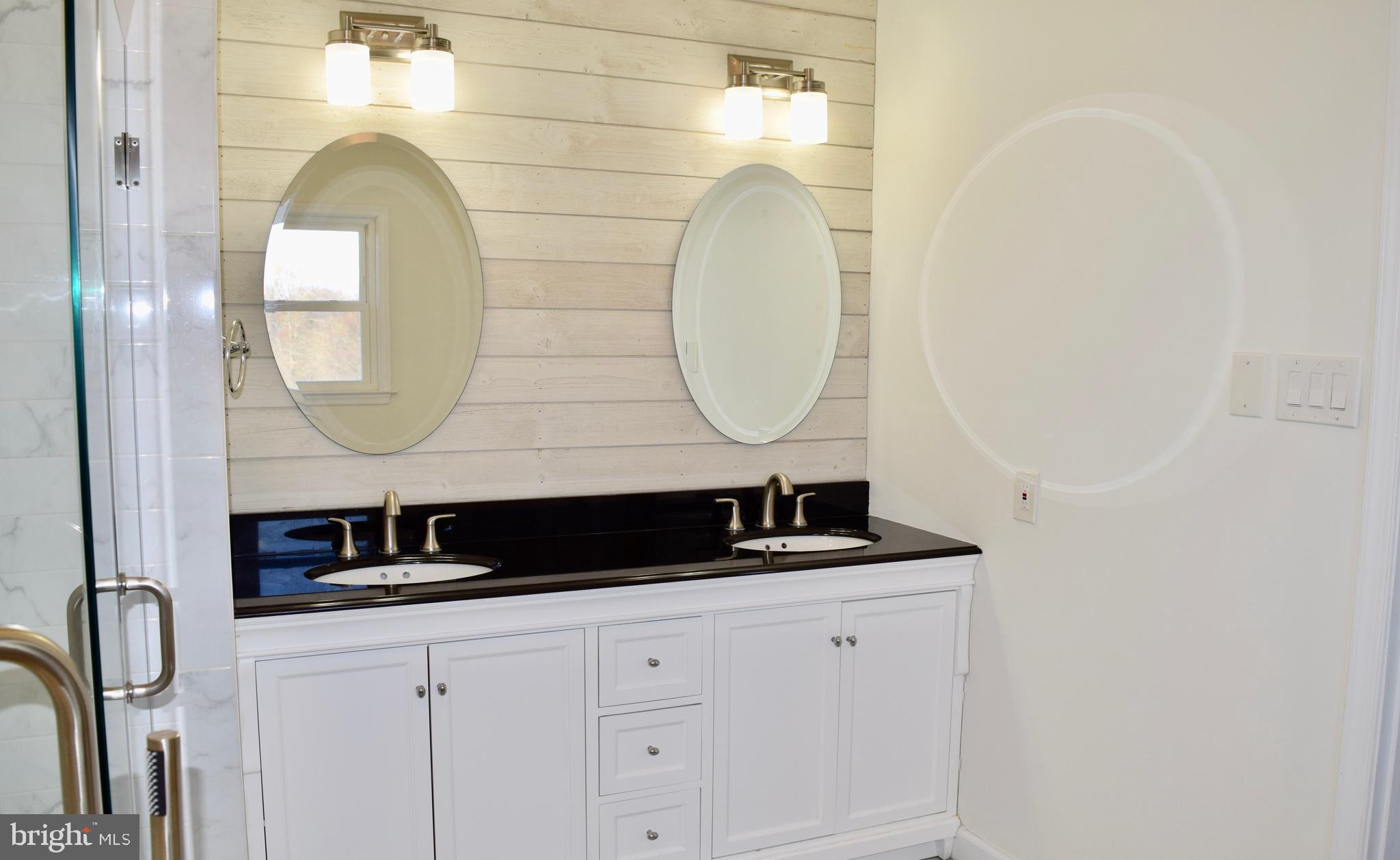 MEADOW WOODS - Residential