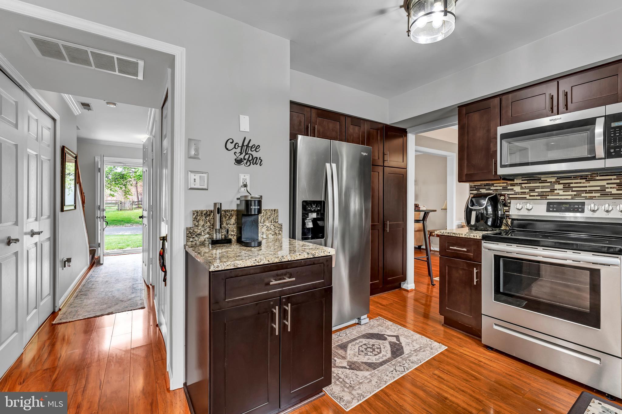 HAMPSHIRE - Residential