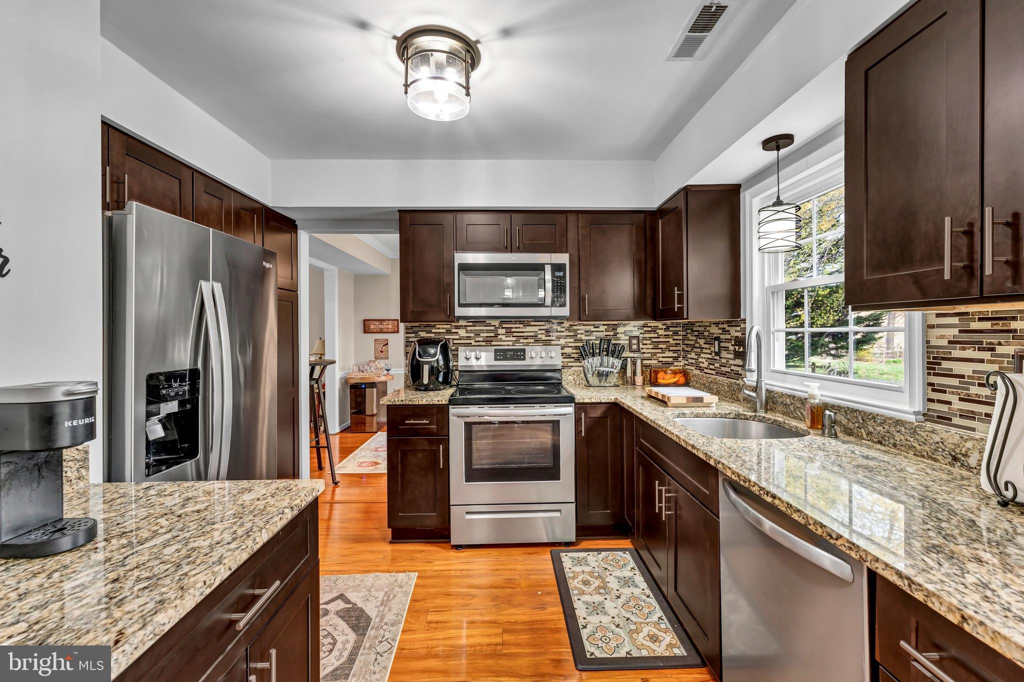 HAMPSHIRE - Residential