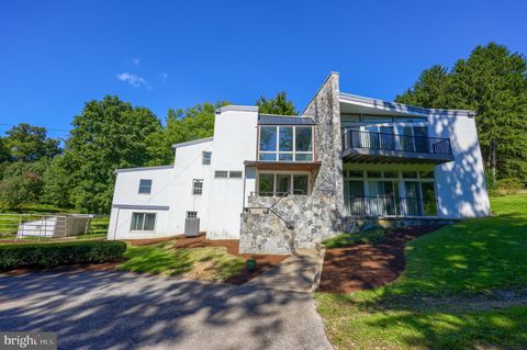 Photo of 1944 MILLERSVILLE RD, LANCASTER, PA 17603 (MLS # PALA2024724)