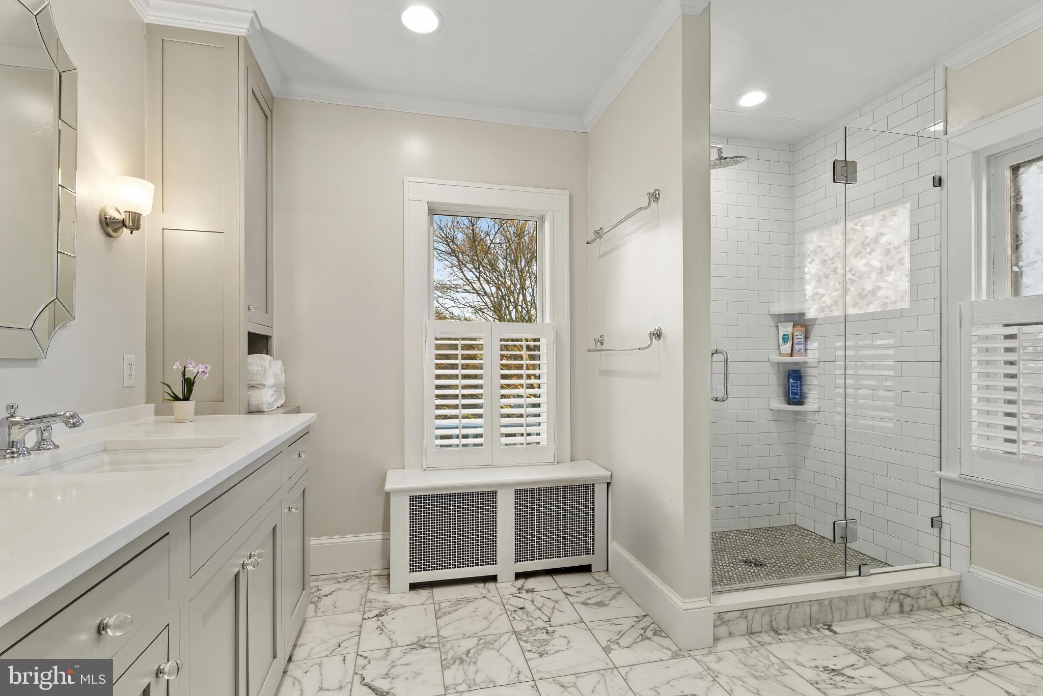 MOUNT WASHINGTON - Residential