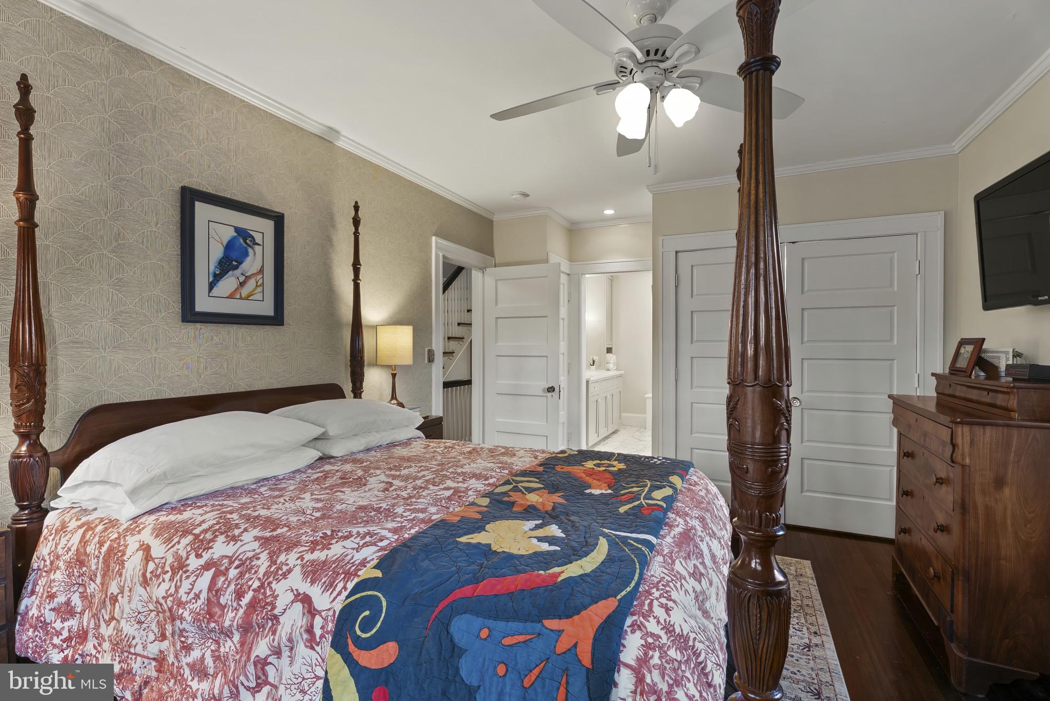 MOUNT WASHINGTON - Residential