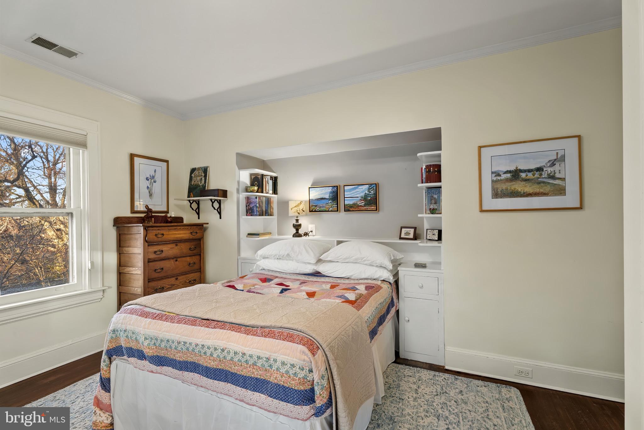 MOUNT WASHINGTON - Residential