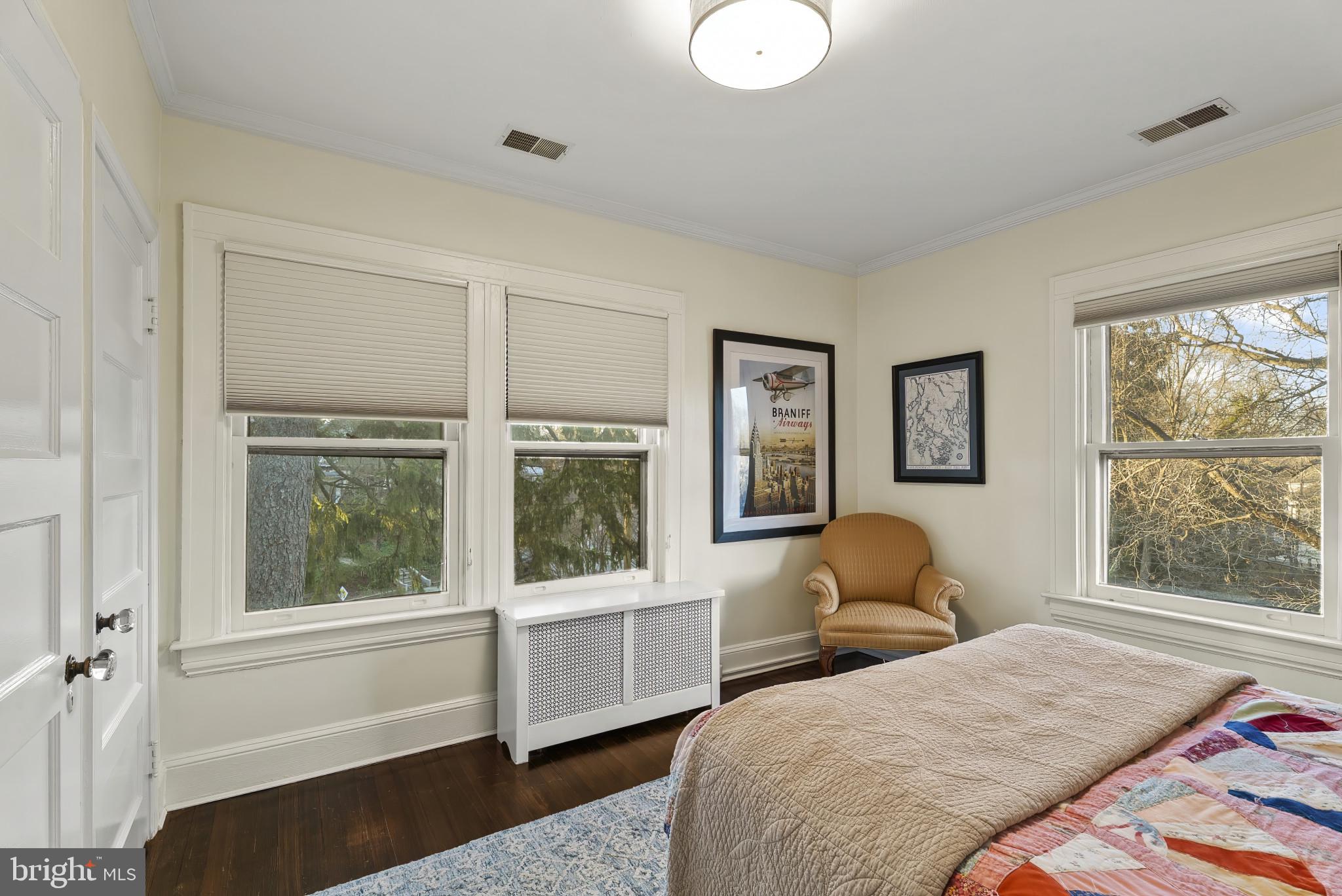 MOUNT WASHINGTON - Residential