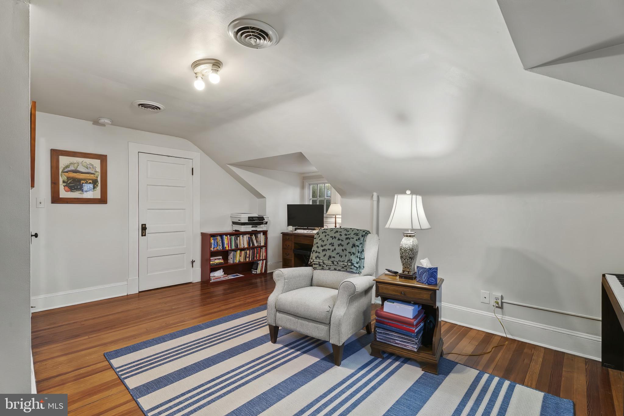 MOUNT WASHINGTON - Residential