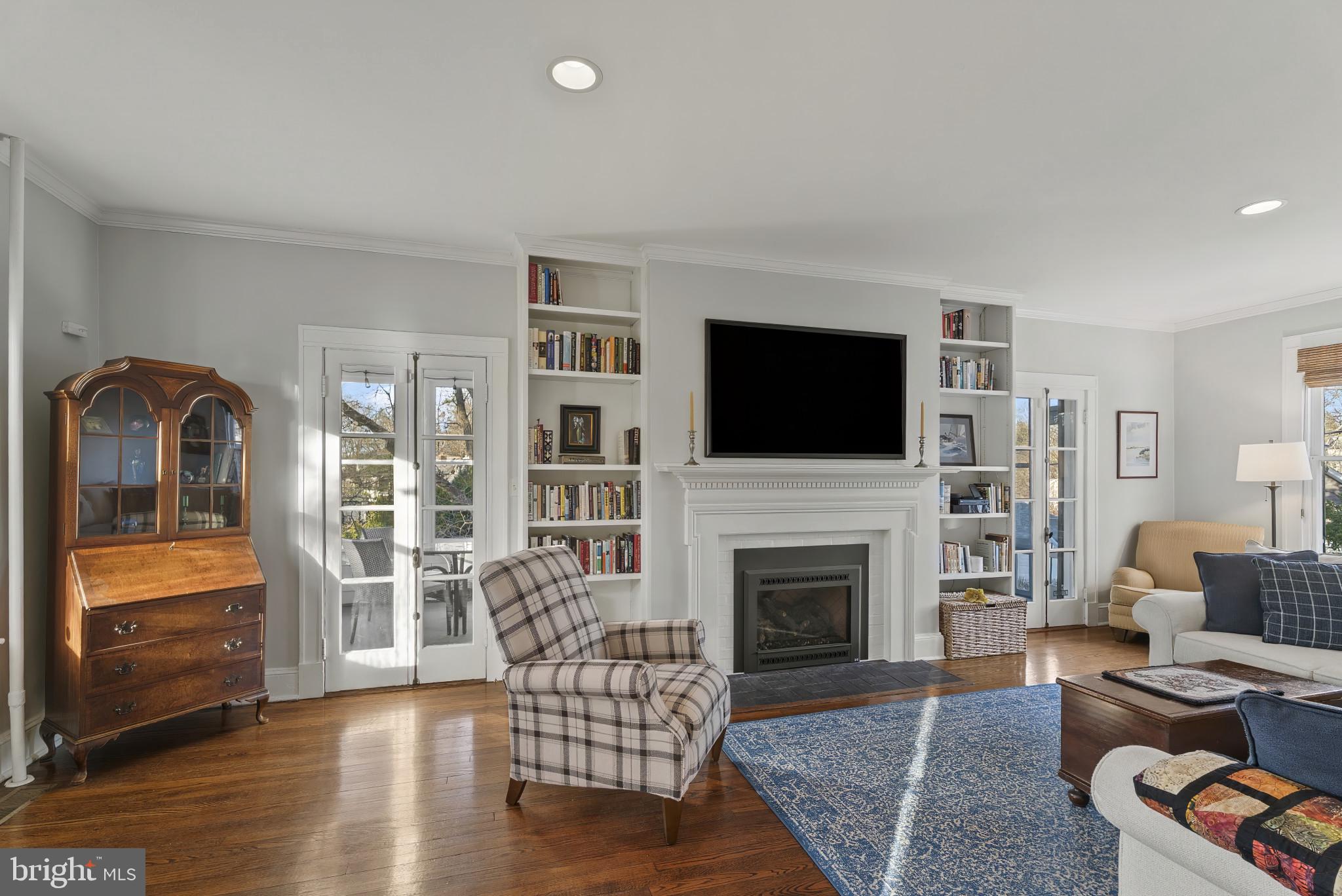 MOUNT WASHINGTON - Residential