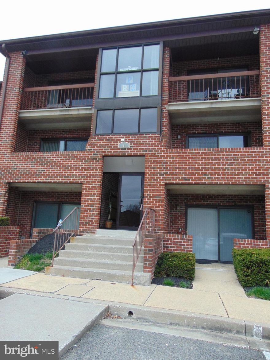 Beautifully Renovated 3rd Floor Condo w/Gleaming HW Floors Custom Paint Remodelled Kitchen w/Abundance of Cabinetry Stainless Appliances--2 Spacious Bedrooms w/Walk In Closet Custom Ceramic Tiled Baths Front Load Washer & Dryer...One of the Area's Finest! One Reserved Parking Spot in Front of Building + Overflow Parking. PRISTINE Condition Inspection for Info Purposes Only ESTATE SALE