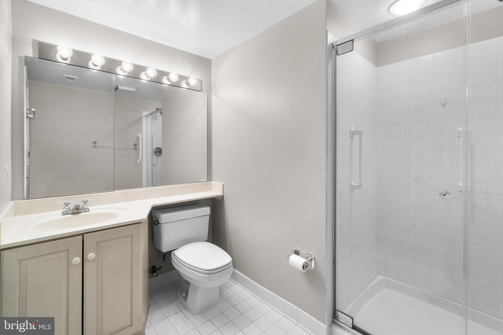 THE WISCONSIN - Residential