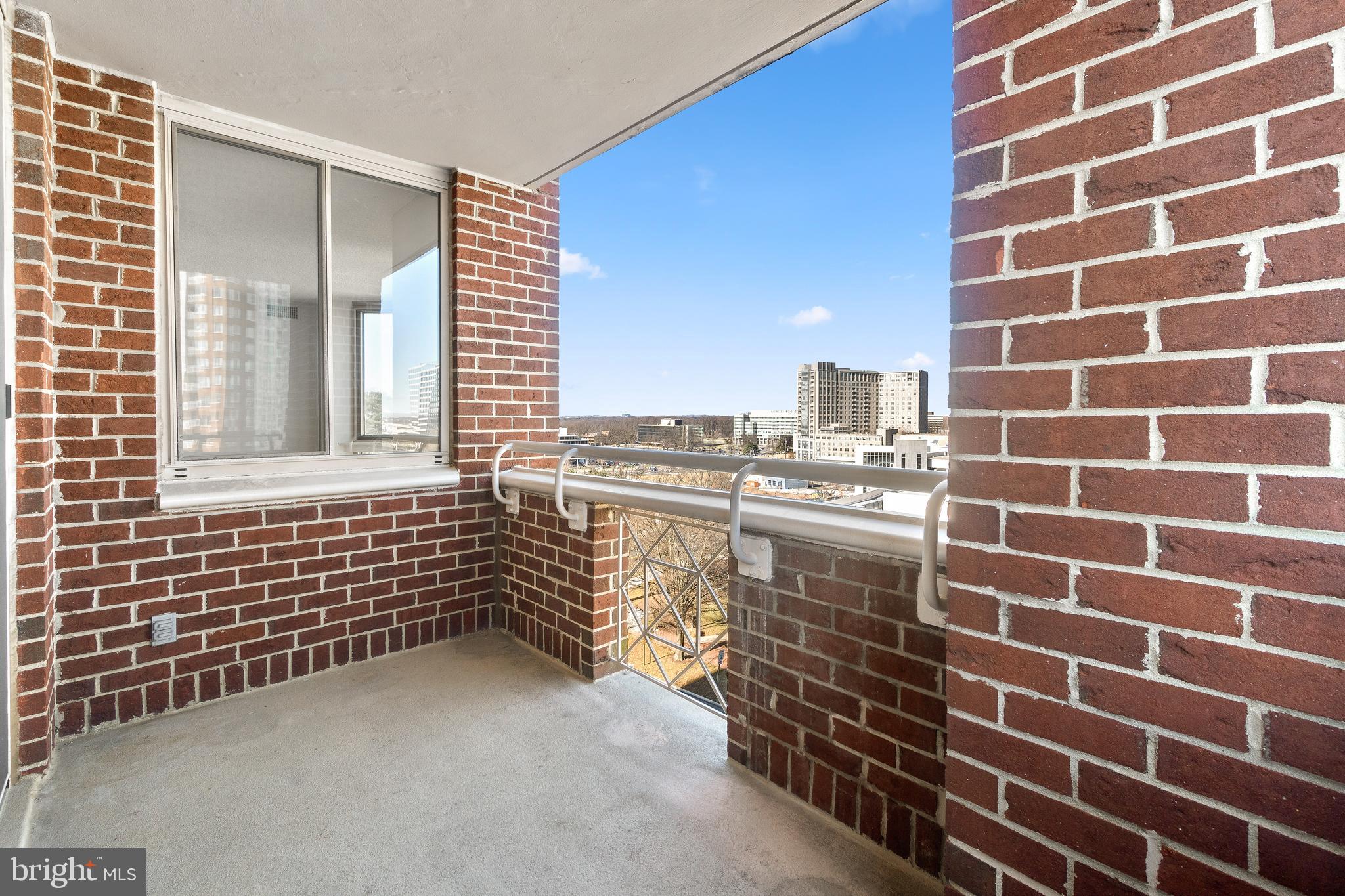 THE WISCONSIN - Residential