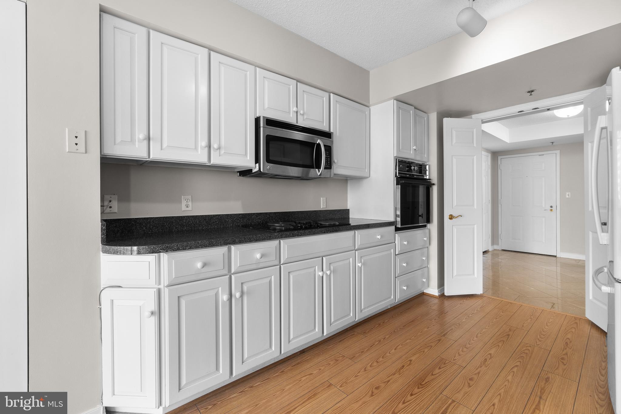 THE WISCONSIN - Residential